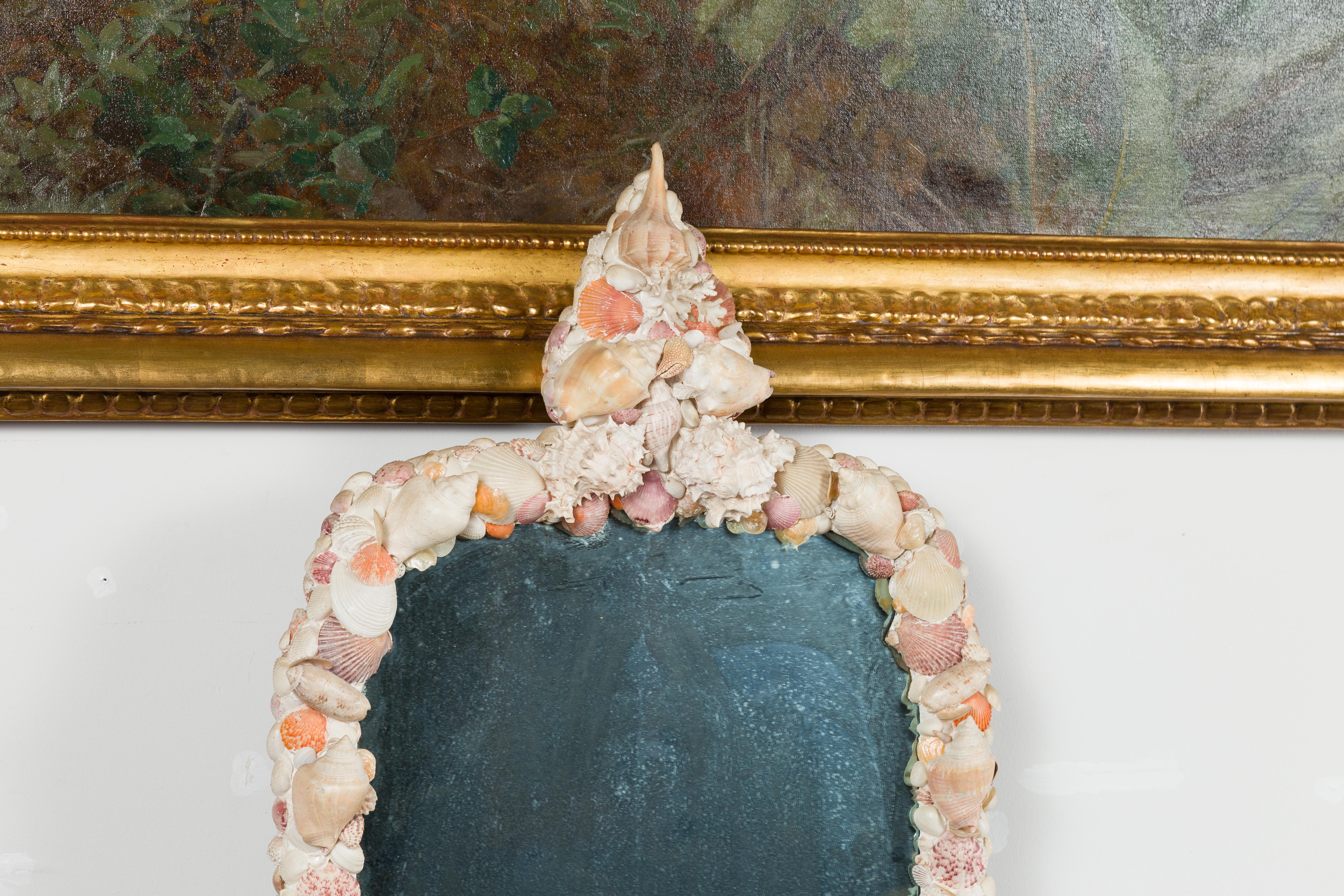 American 1930s Shell Mirror with Pyramidal Crest and Pastel Tones For Sale 3