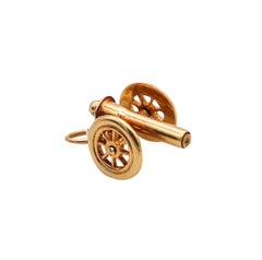 American 1935 Dreco Retro Charm in the Shape of a CANNON In 14Kt Yellow Gold
