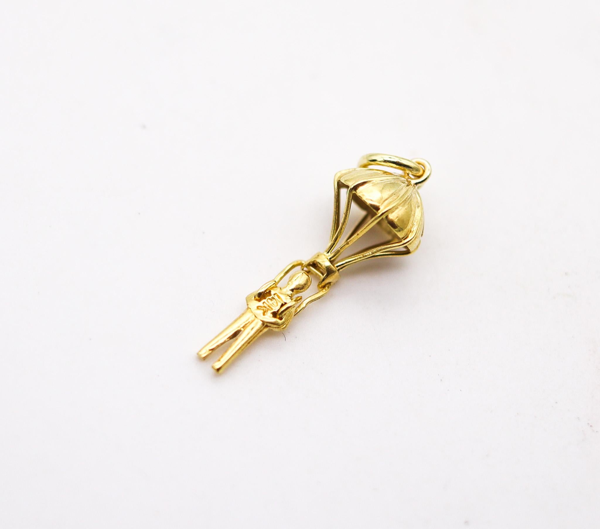 Women's or Men's American 1935 Dreco Retro Charm in the Shape of a PARACHUTER In 14Kt Yellow Gold