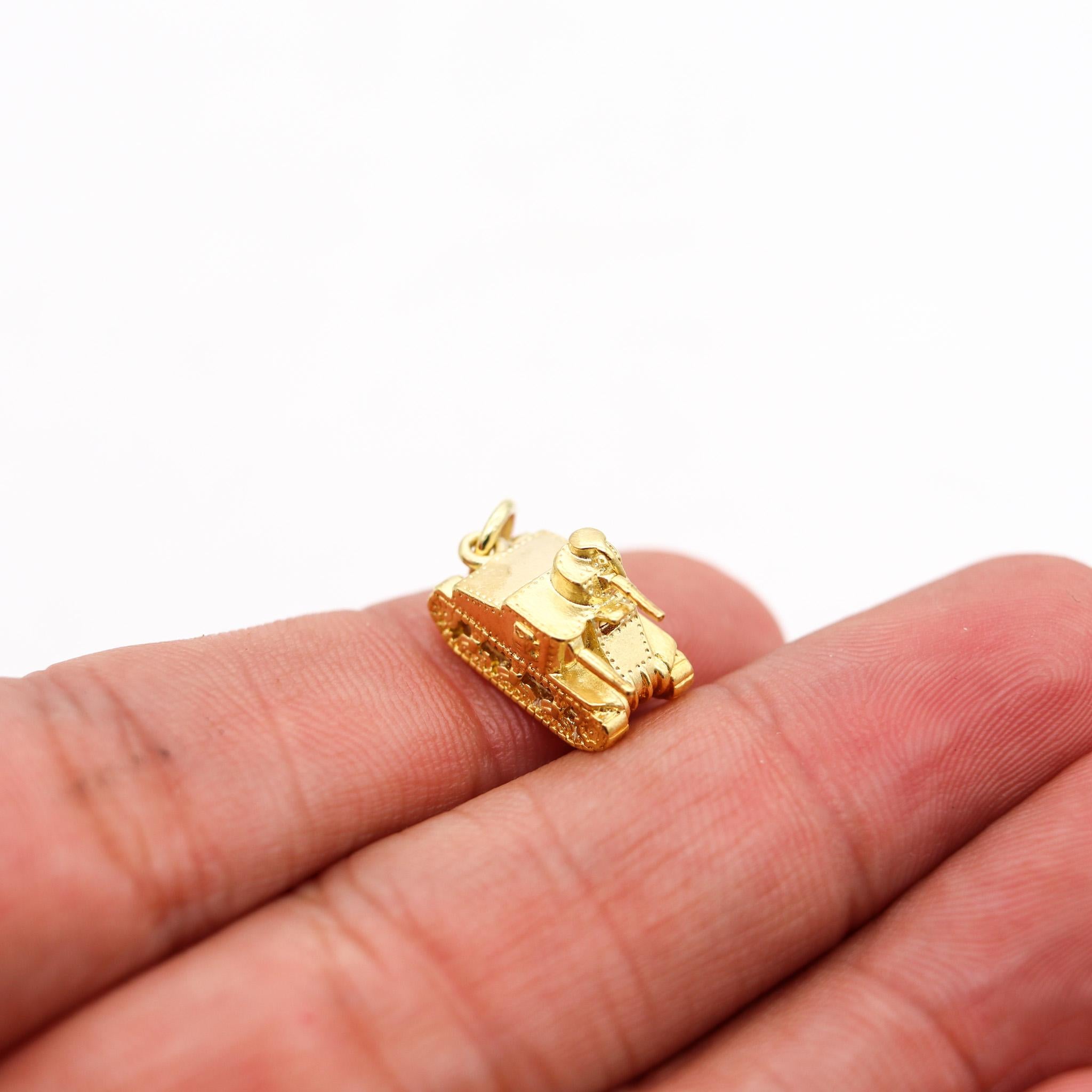 American 1935 Dreco Retro Charm in the Shape of a TANK In 14Kt Yellow Gold 2