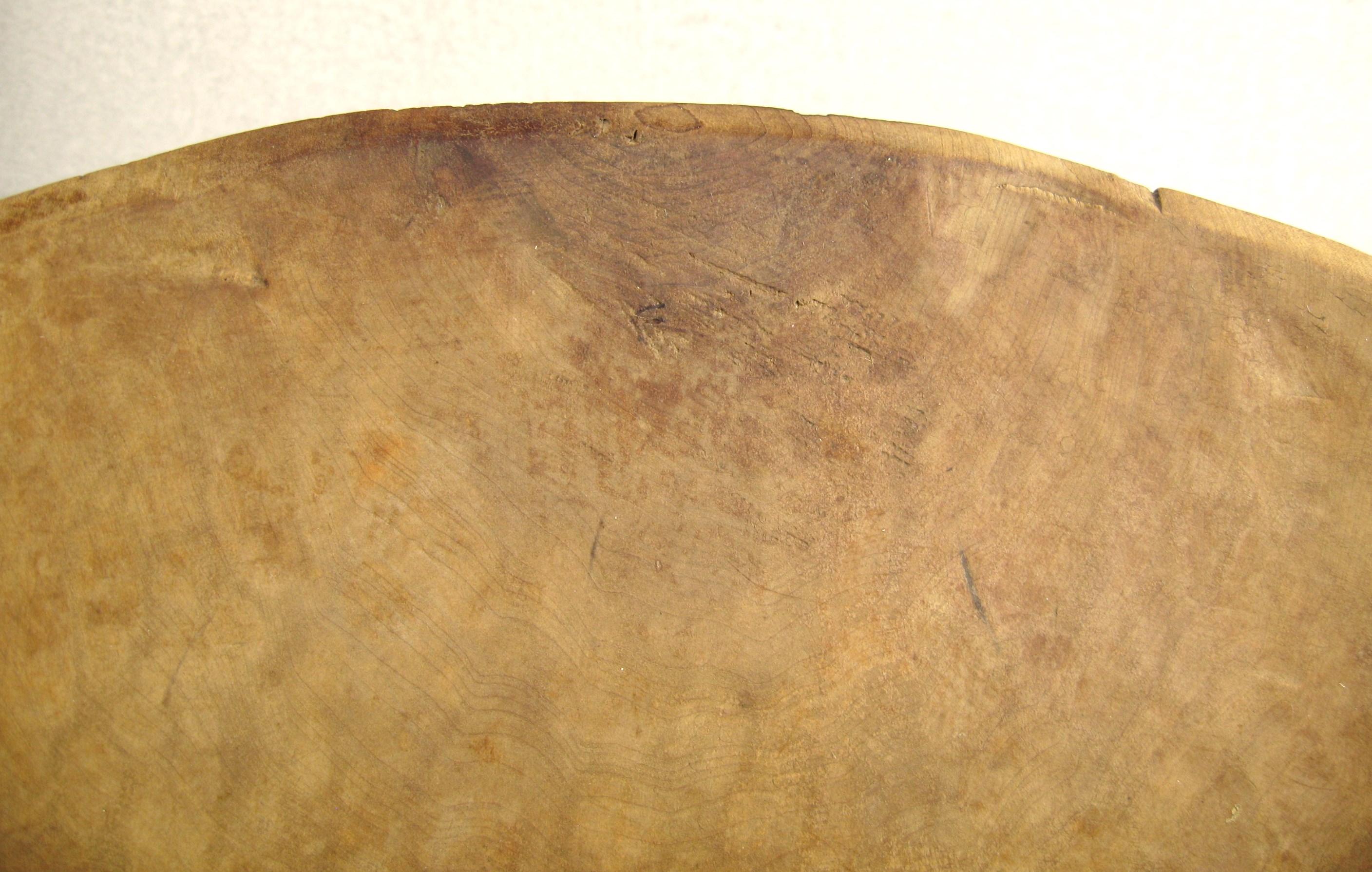 Amerikanische Kirschschale aus dem 19. Jahrhundert, handgeschnitzt (Holz) im Angebot