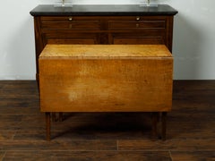 American 19th Century Maple Drop-Leaf Table with Tapered Legs