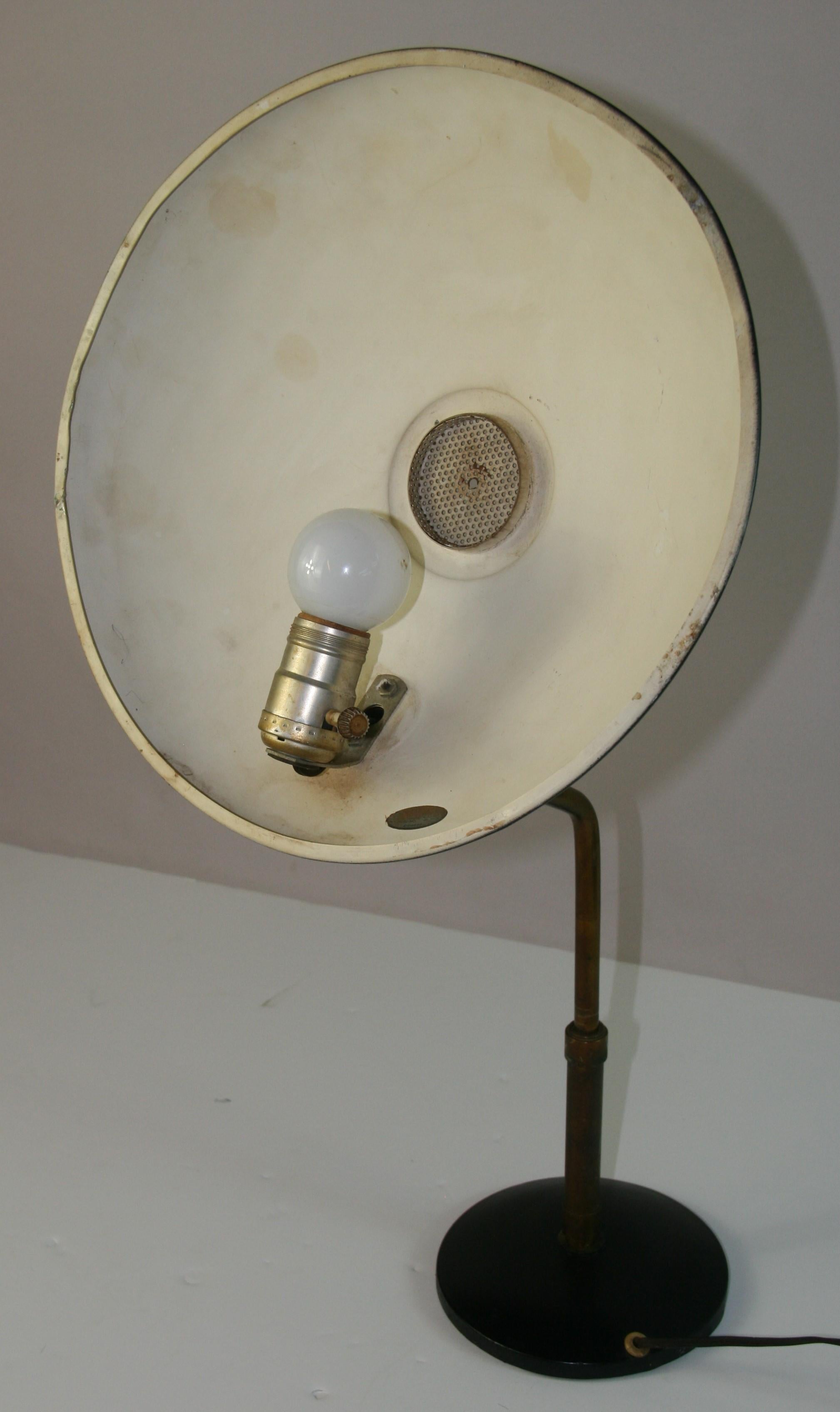 Vintage Französisch  Verstellbare Schreibtischleuchte, Messing, schwarz lackiertes Metall, 1950er Jahre im Angebot 1