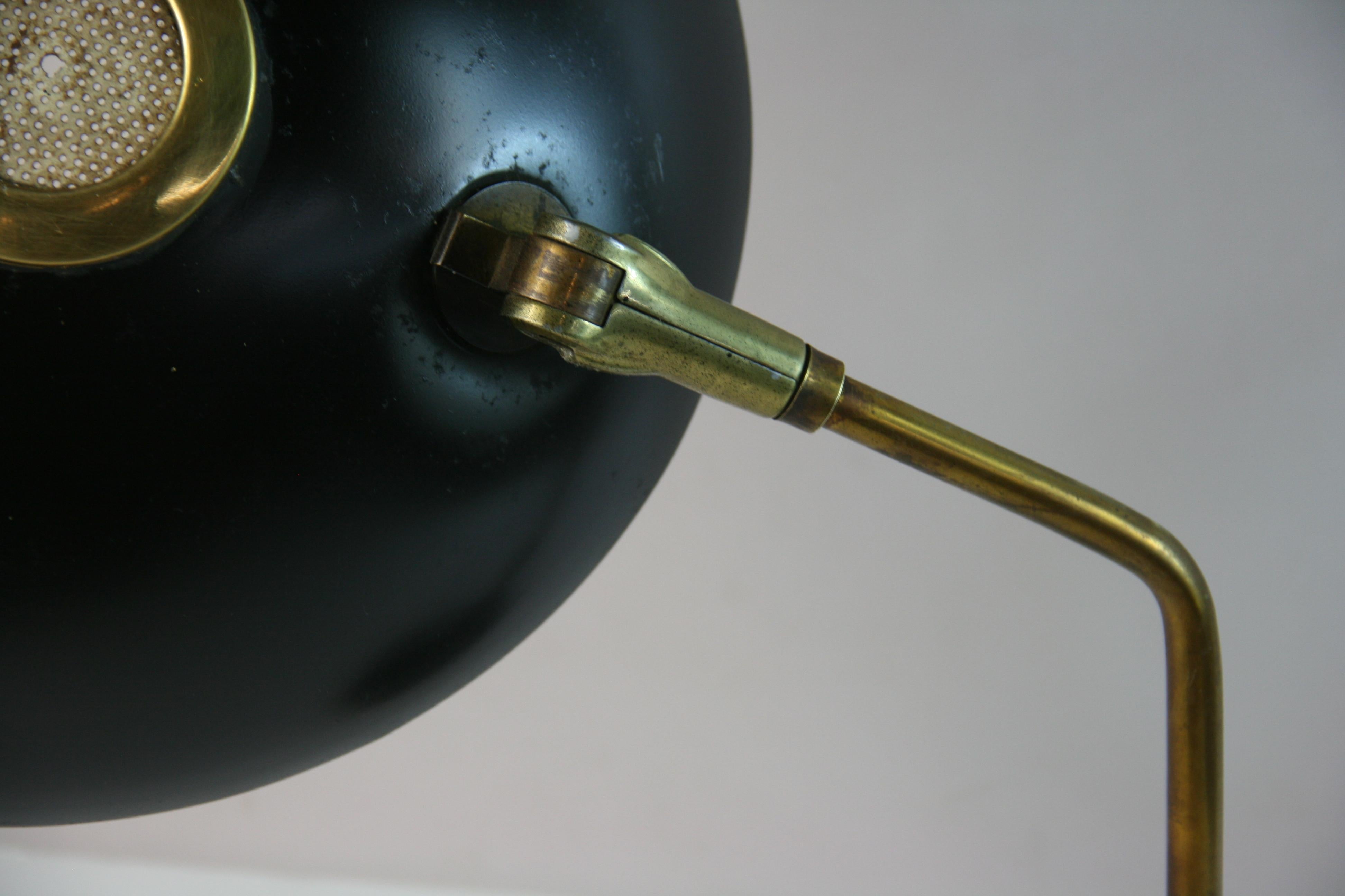 Vintage Französisch  Verstellbare Schreibtischleuchte, Messing, schwarz lackiertes Metall, 1950er Jahre im Angebot 3
