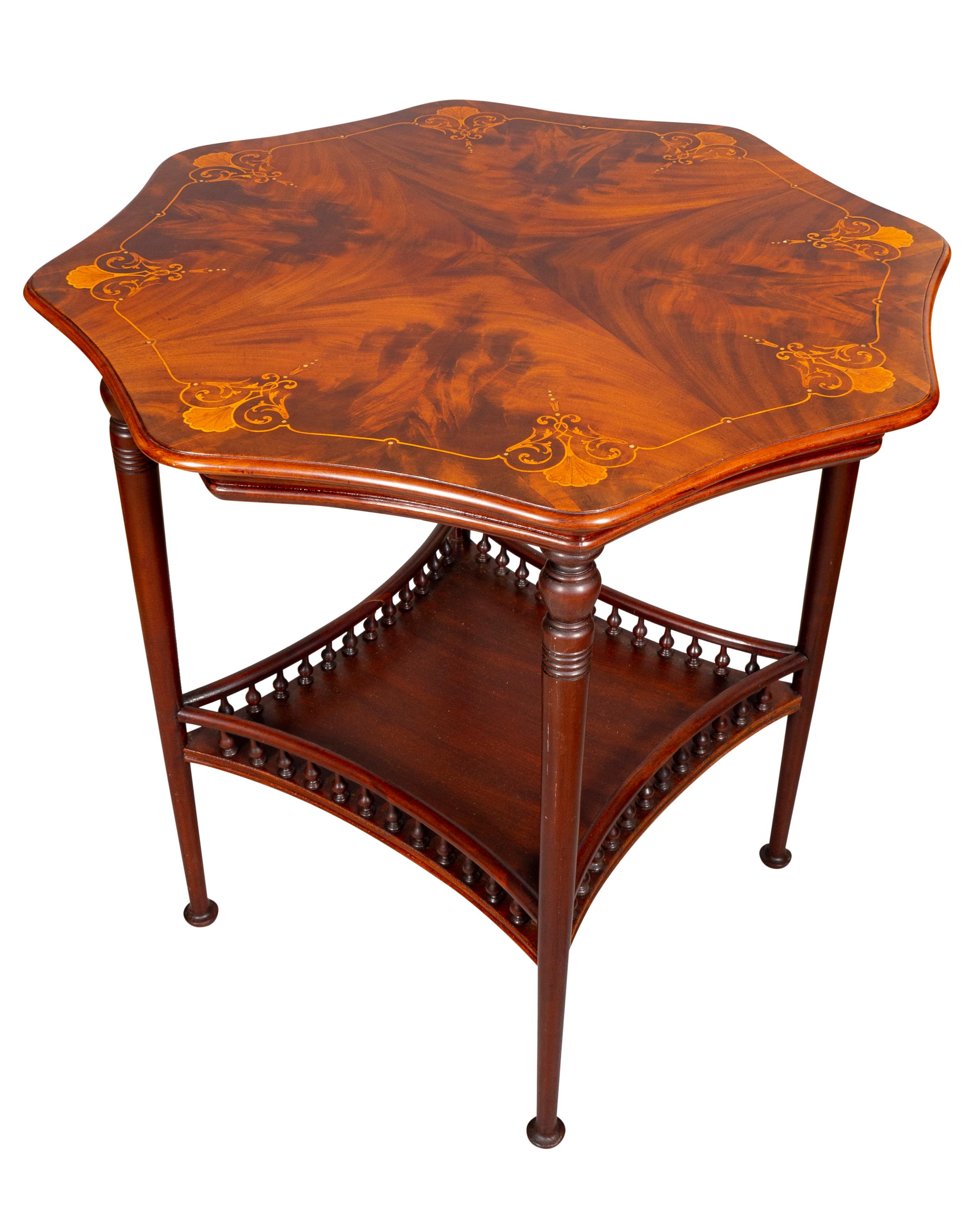 American Aesthetic Mahogany and Inlaid Table In Good Condition For Sale In Essex, MA