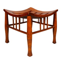 Tabouret Thebes américain esthétique en chêne