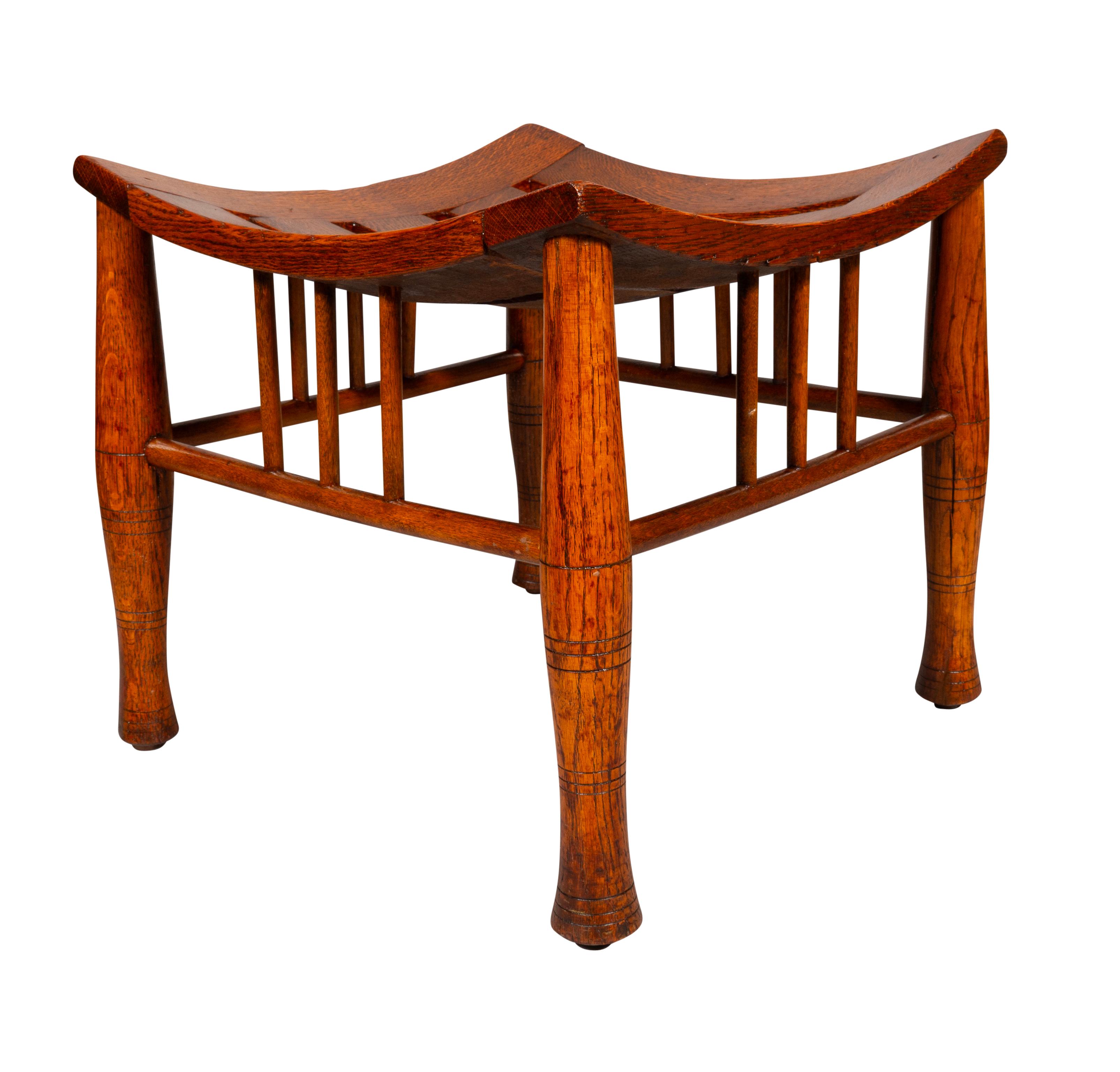 American Aesthetic Oak Thebes Stool In Good Condition For Sale In Essex, MA