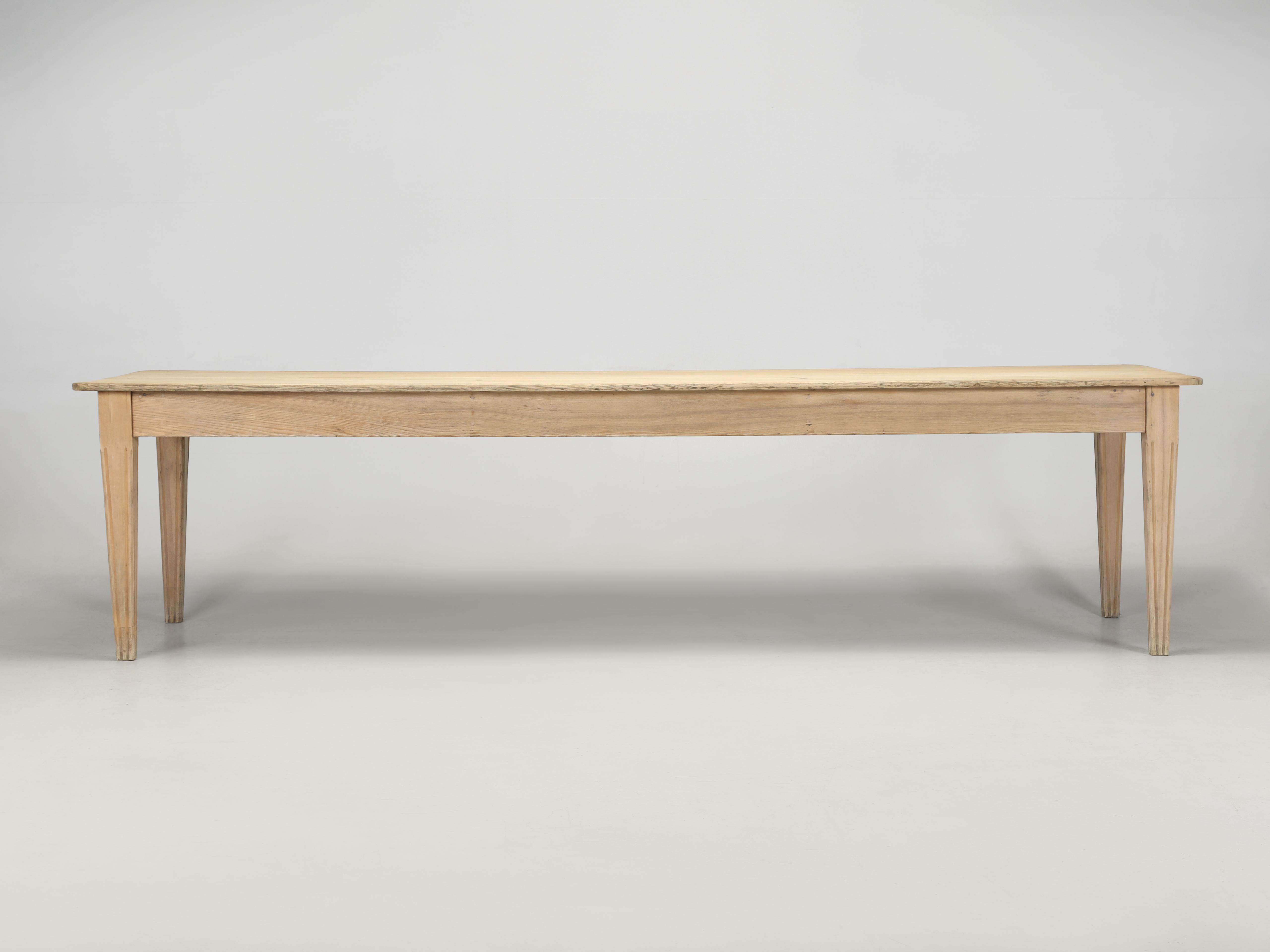 Country Table de ferme américaine ancienne 10' Long Seats (10) Confortablement restaurée c1930s en vente