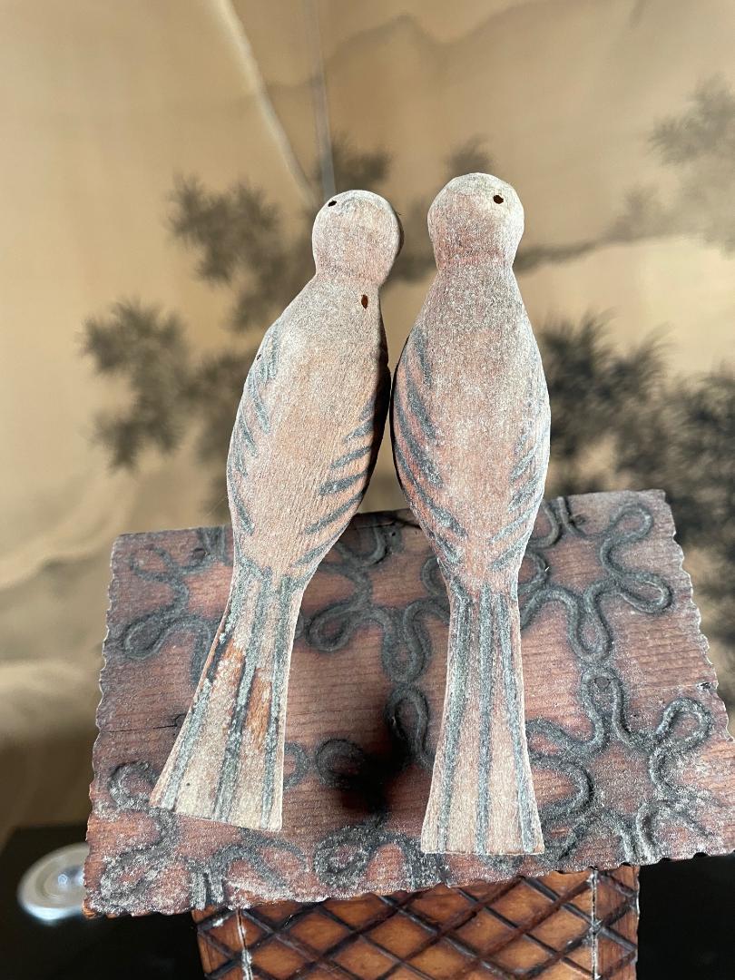 American Antique Outsider Art Hand Carved Folk Art Birds House   For Sale 4