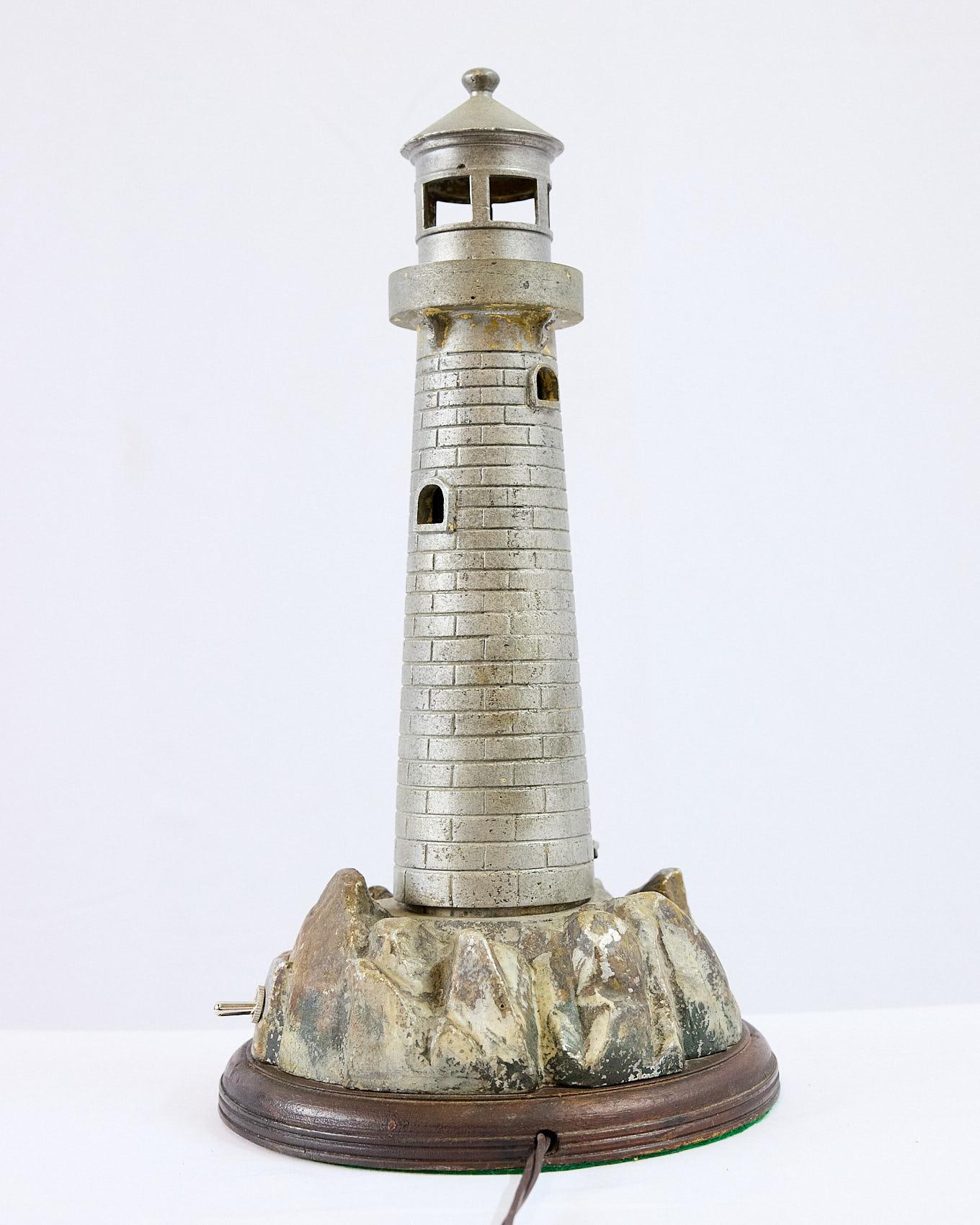 Début du 20ème siècle Lampe de phare américaine ancienne, vers 1910 en vente