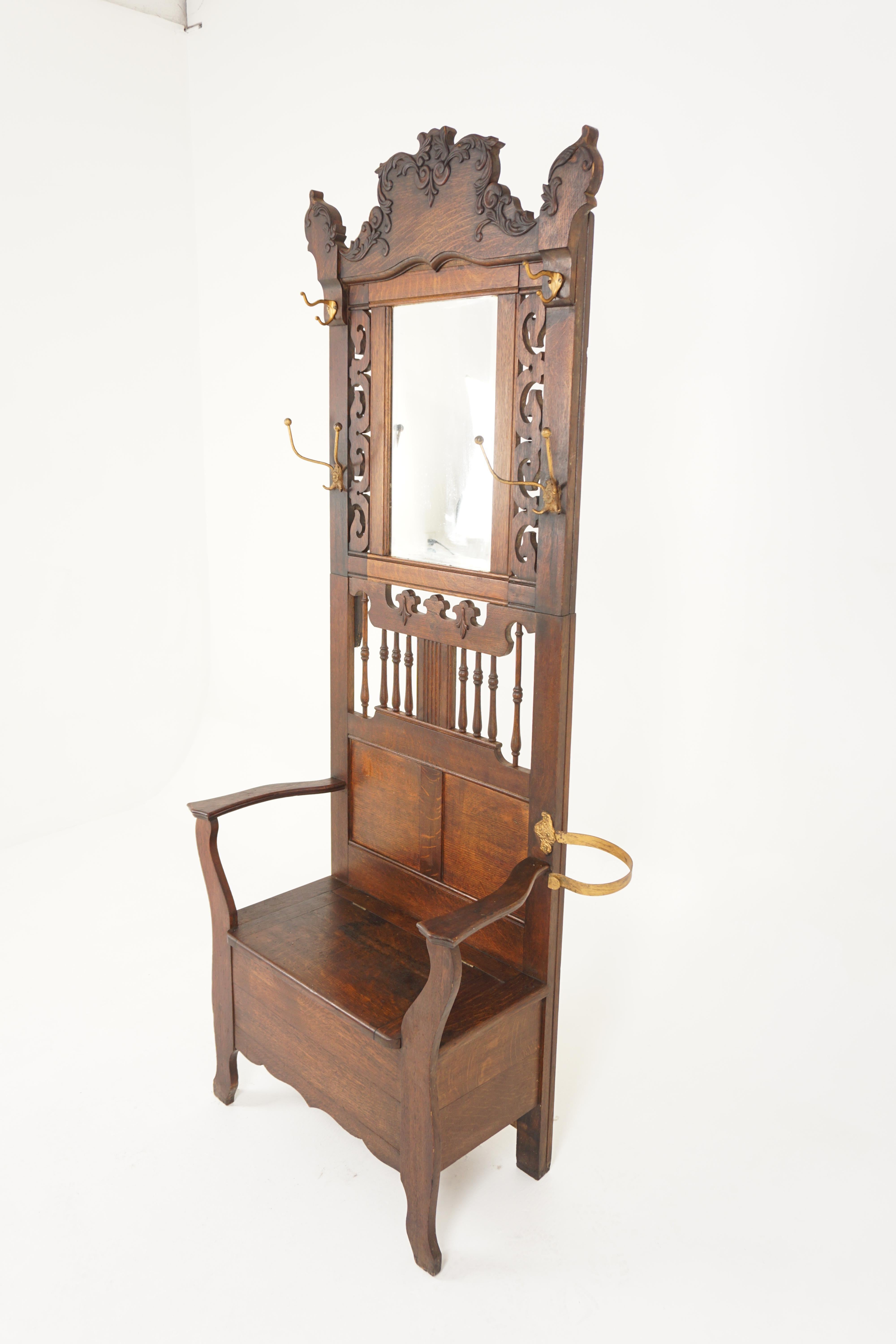 American Antique Oak hall stand, Hall Tree, storage bench, American 1900, H698

American 1900
Solid Oak
Original Finish
Carved pediment to the top
Rectangular bevelled mirror with foxing
Flanked by carved open fretwork
4 original metal