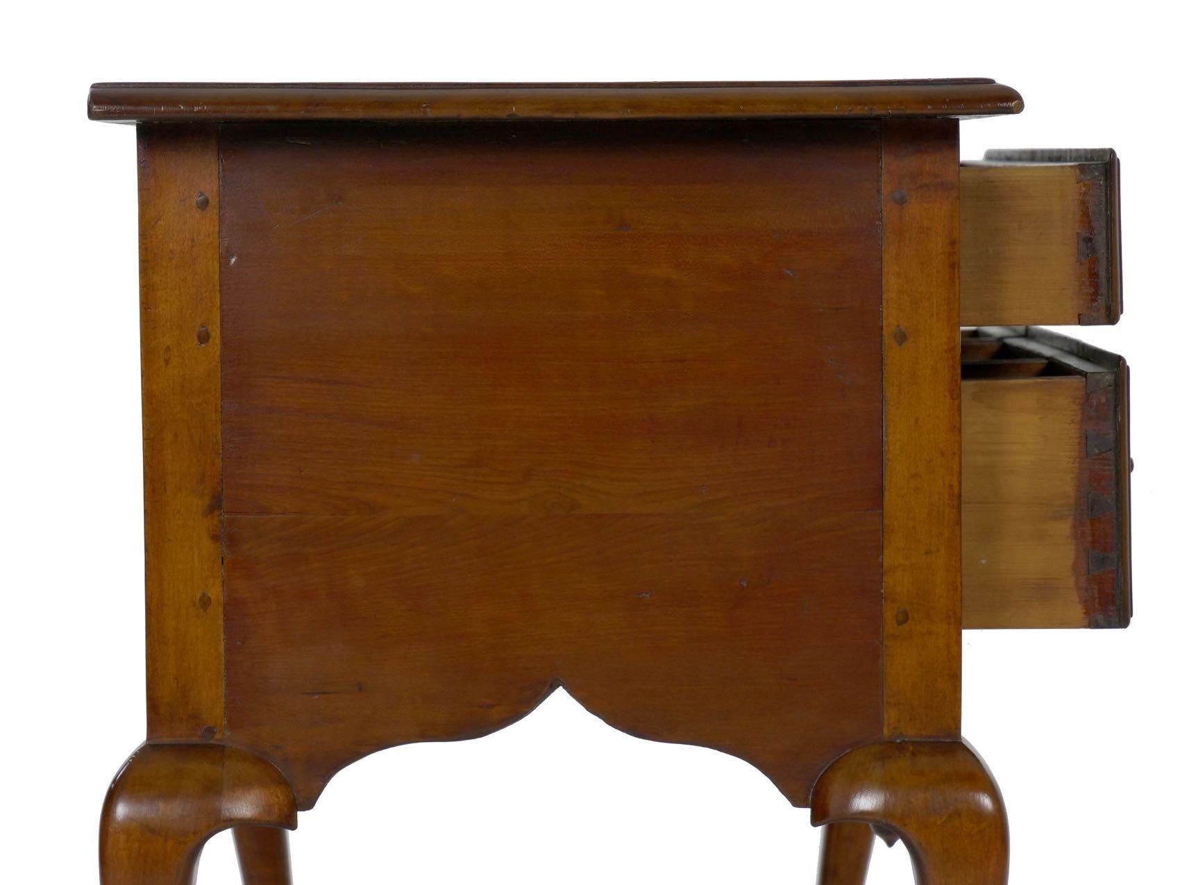 American Antique Queen Anne Lowboy Dressing Table Massachusetts, circa 1740-1760 12