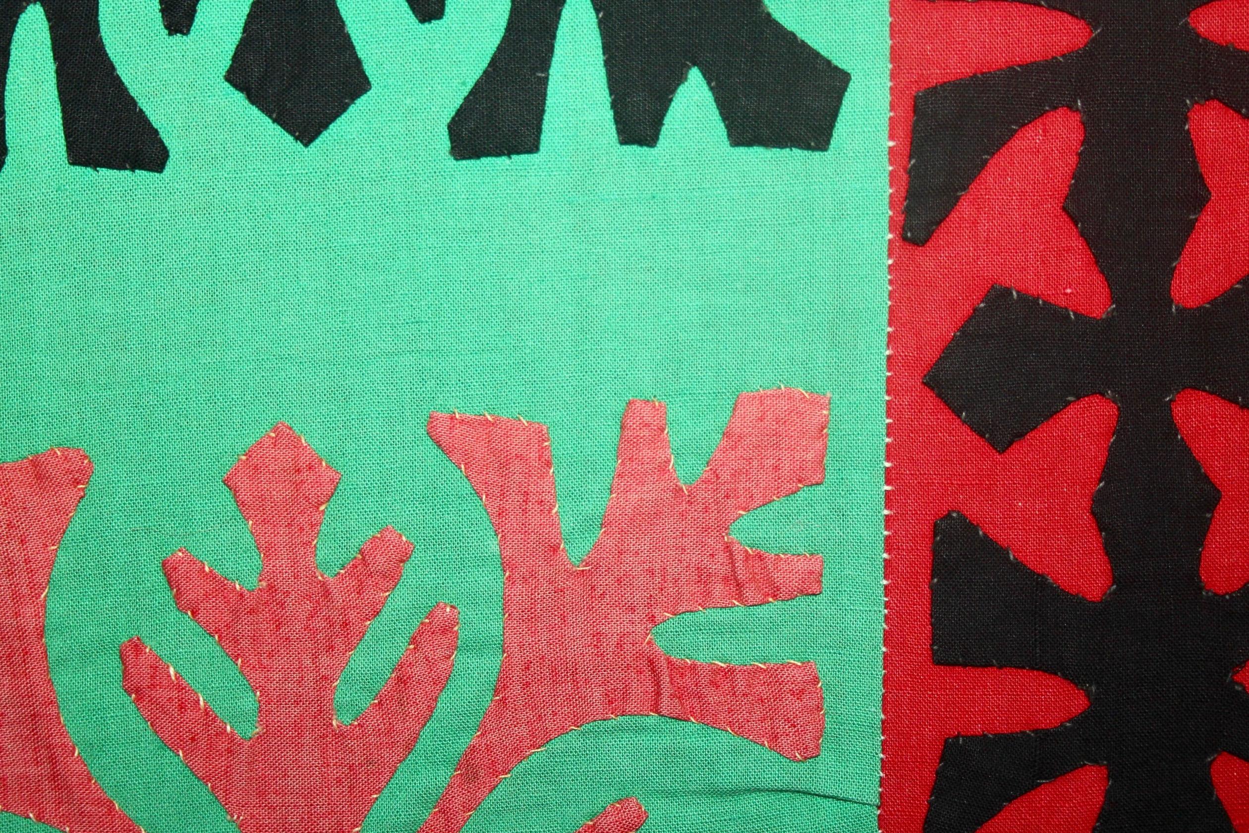 Amerikanischer Appliqué-Quilt mit floralem Muster  (Stoff) im Angebot
