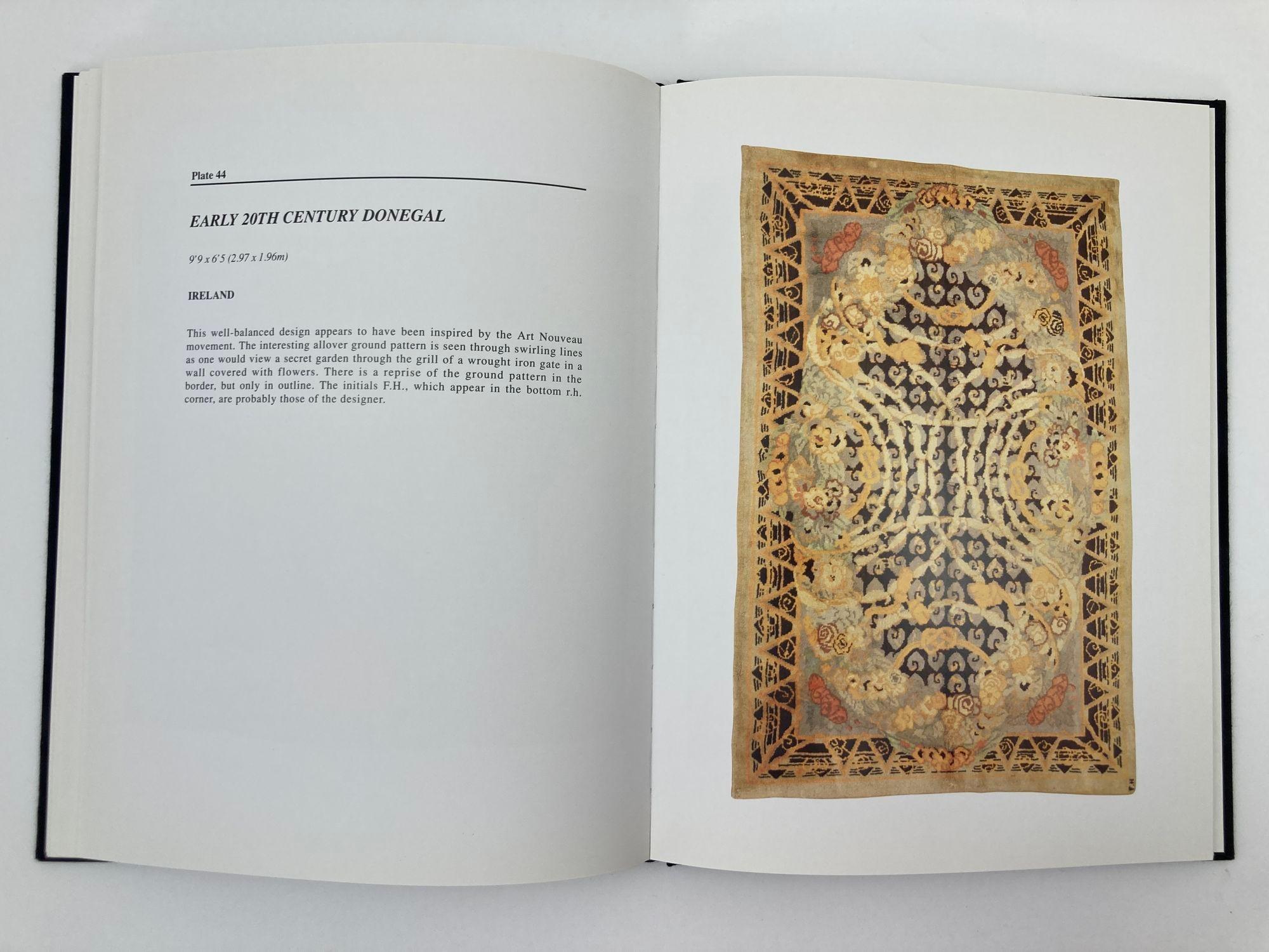 Approach to Antique Carpets the Y & B Bolour Collection Los Angeles USA en vente 5