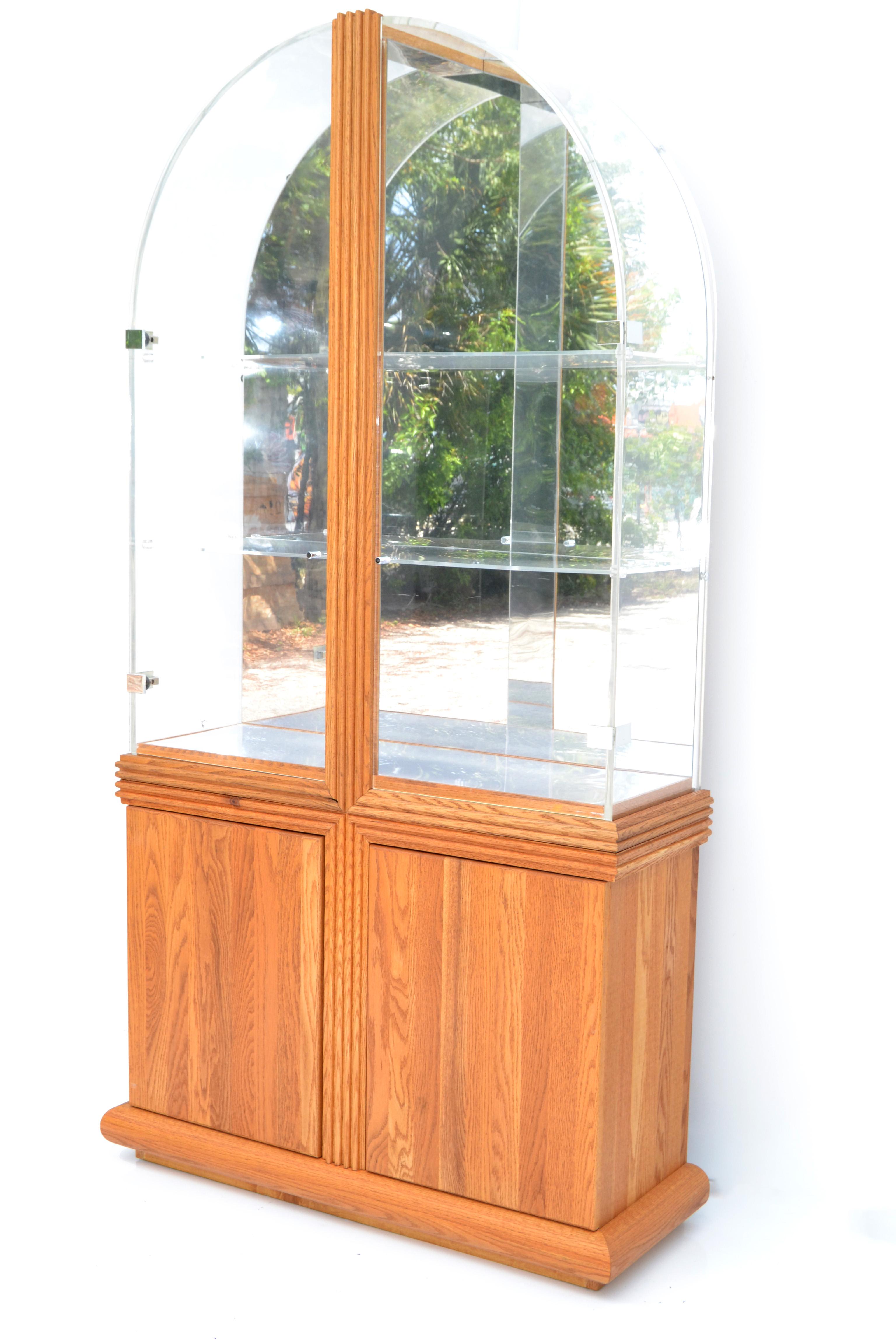 American Arch Shape Lucite, Mirror & Oak Wood Vitrine, Showcase, Display Cabinet For Sale 4