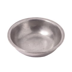 American armetale basin with beaded edge rim by Wilton RWP, 1973