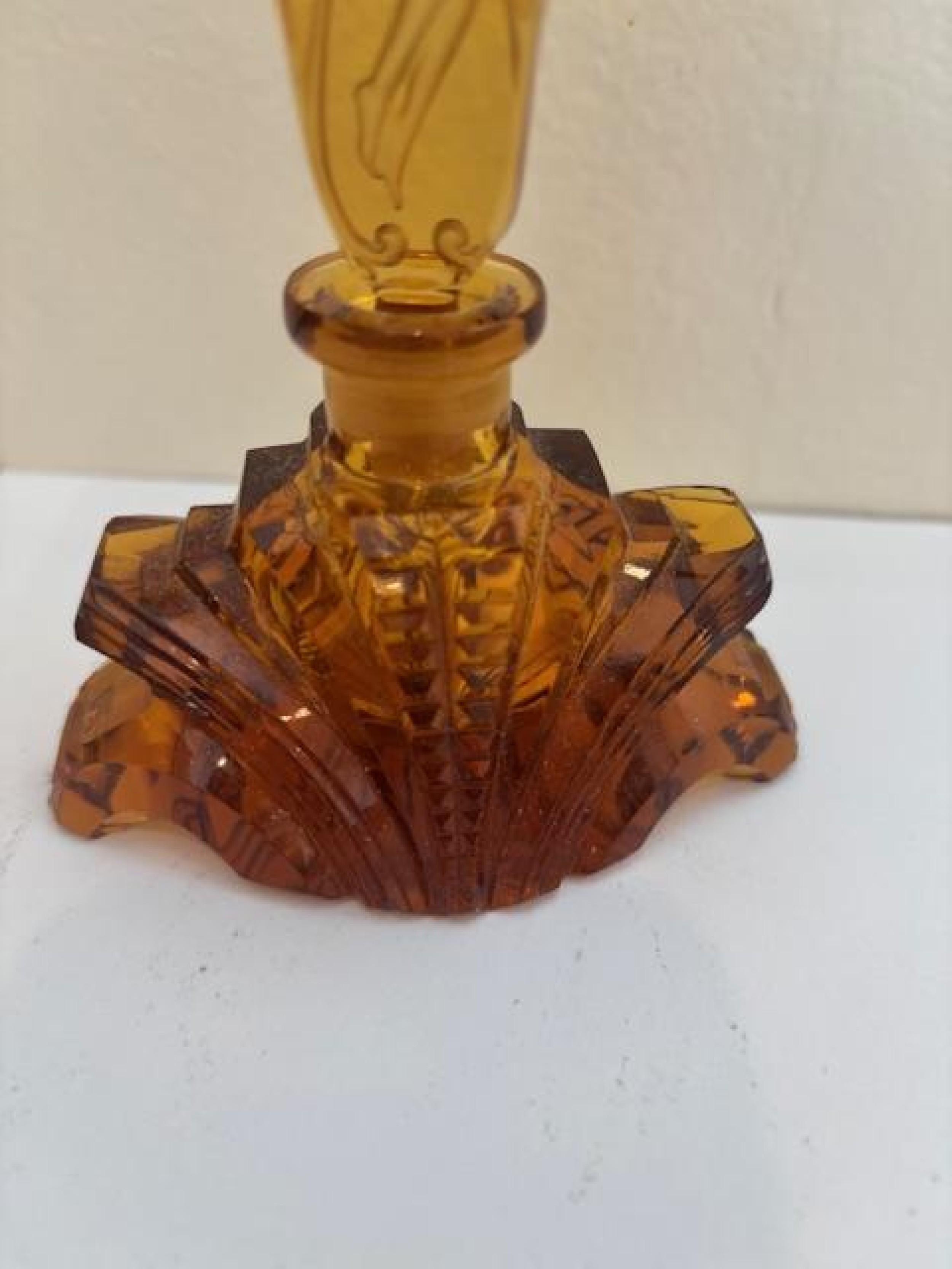 20th Century American Art Deco amber cut glass perfume bottle For Sale