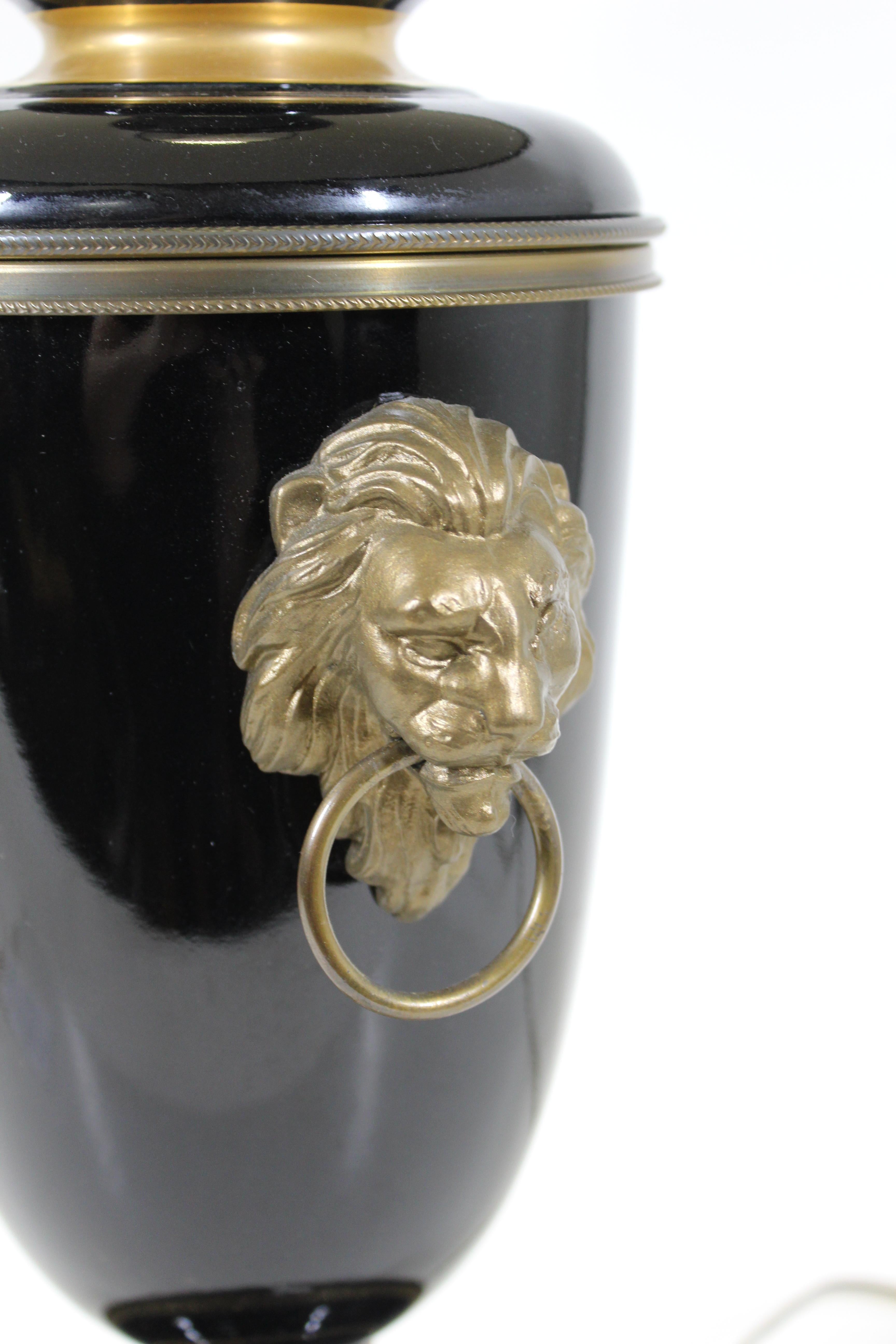 Mid-20th Century American Art Deco Black Glass Table Lamp with Brass Lion Heads