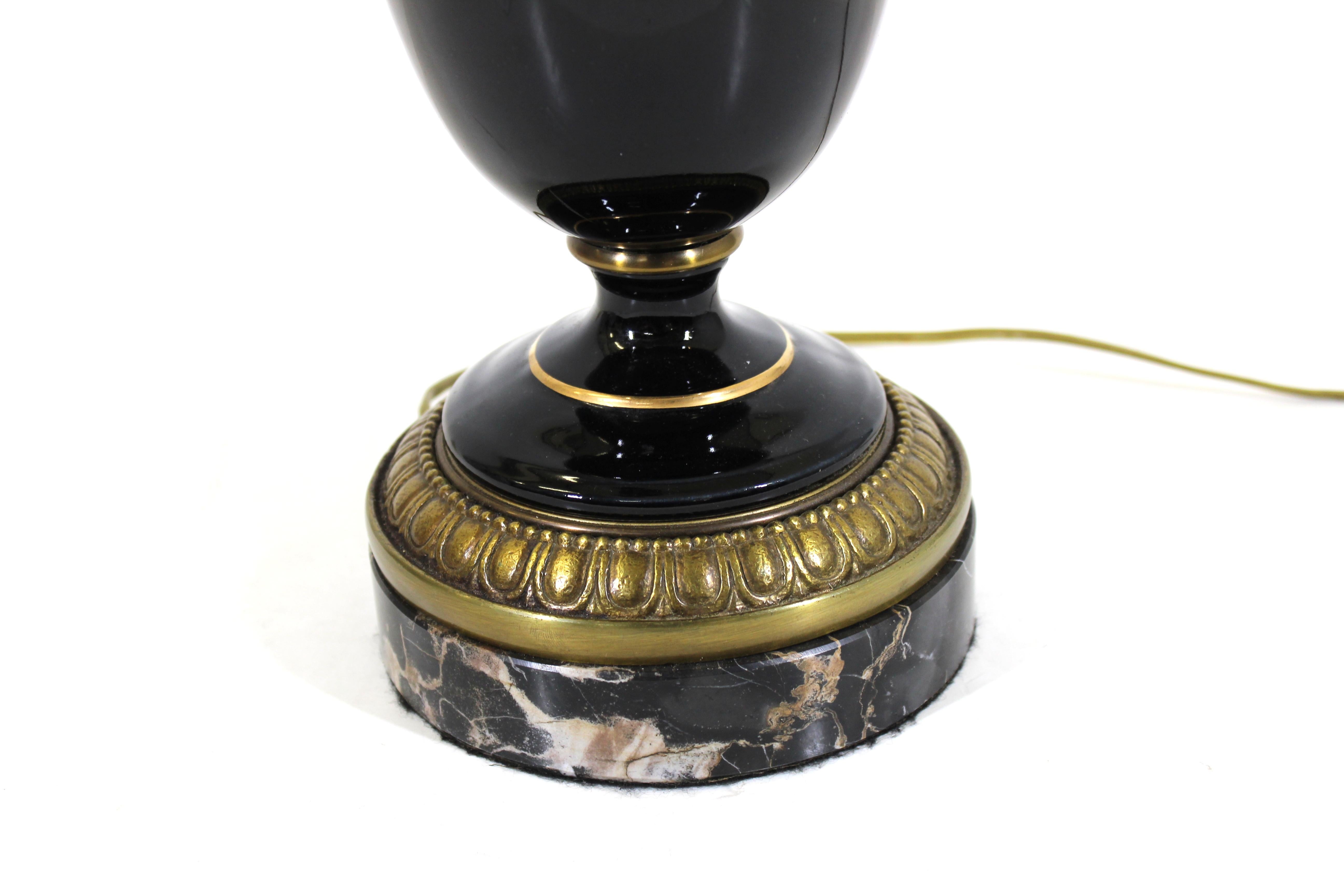 American Art Deco Black Glass Table Lamp with Brass Lion Heads 1