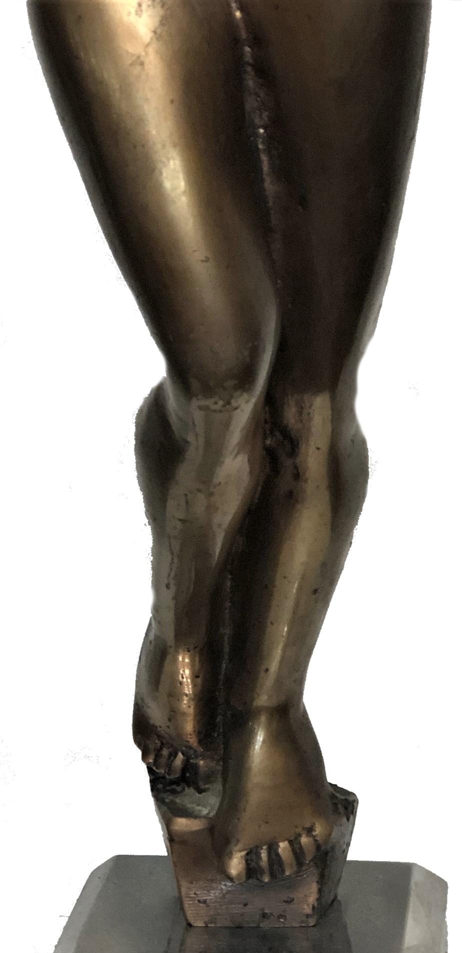American Art Deco Bronze Sculpture of a Nude Woman w/ Sea Shell, ca. 1920s In Good Condition For Sale In New York, NY