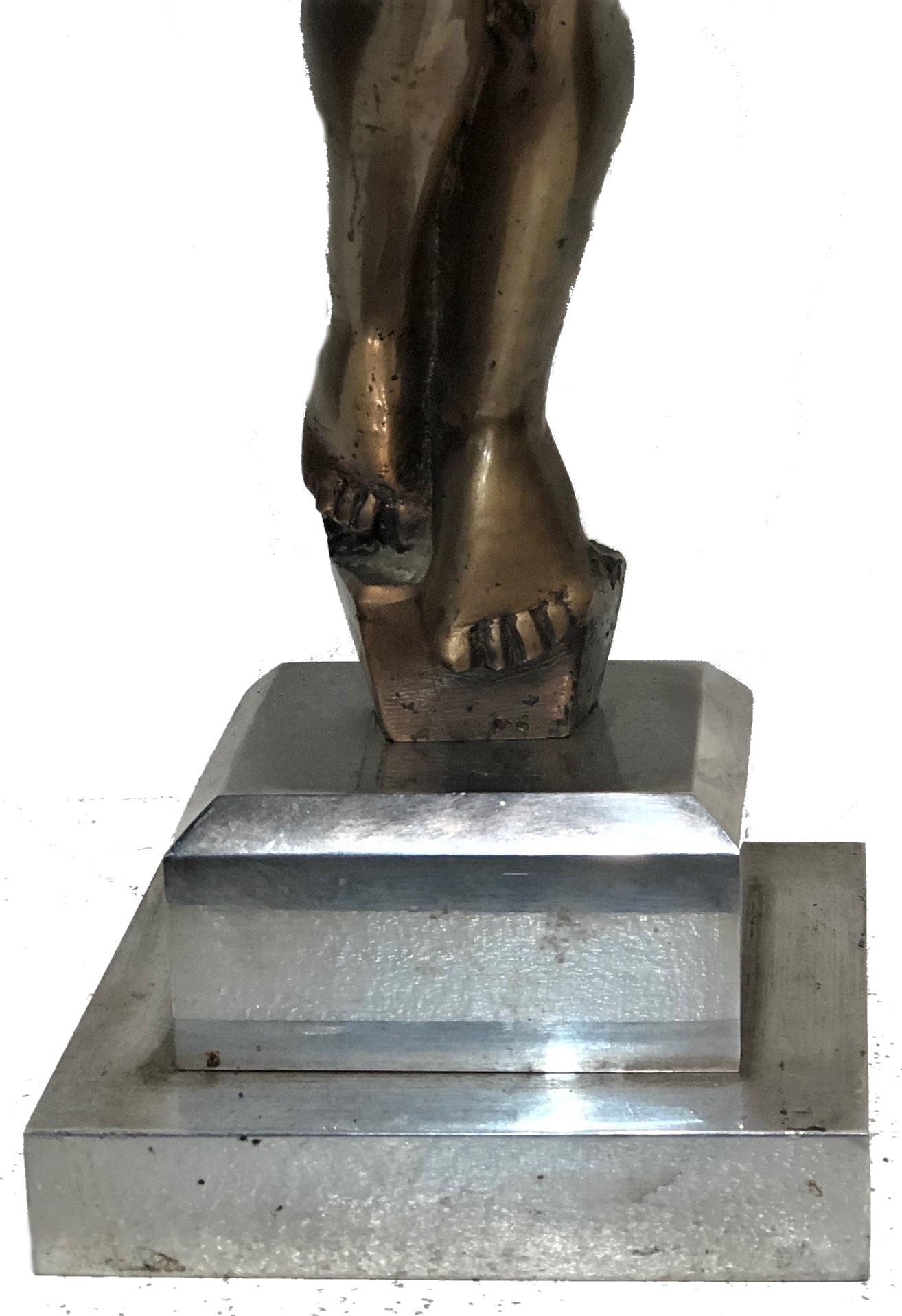 Amerikanische Art-Déco-Bronze-Skulptur einer nackten Frau mit Muschel, ca. 1920er Jahre (Gegossen) im Angebot