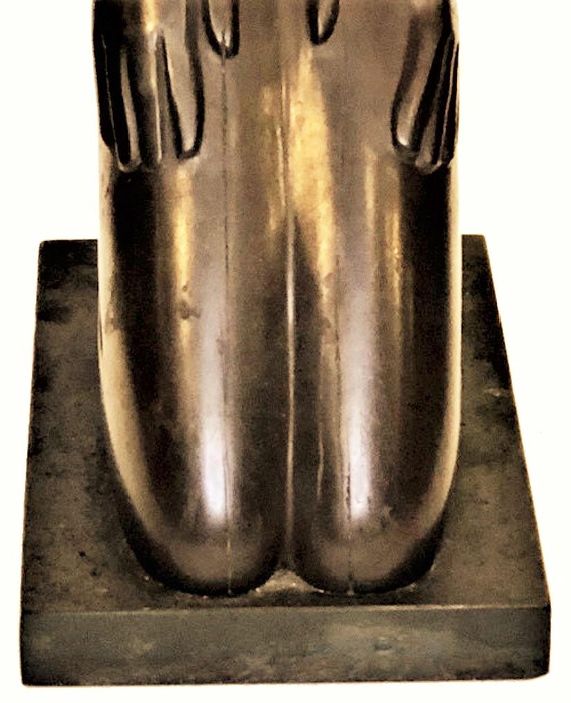 Amerikanische geschnitzte, kniende weibliche Skulptur aus Schiefer, Art déco, ca. 1920 im Zustand „Gut“ im Angebot in New York, NY