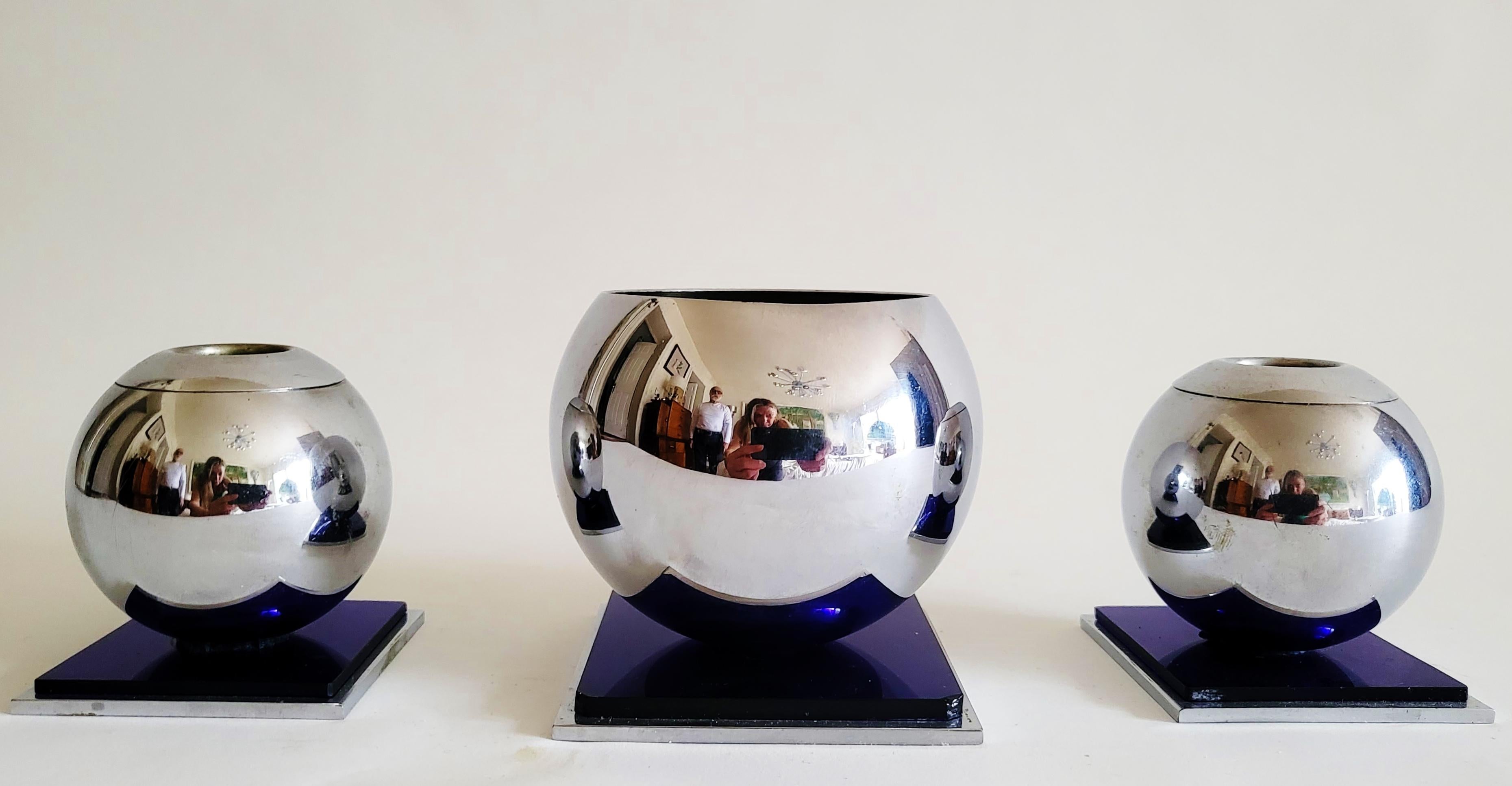 Mirror American Art Deco Chrome & Cobalt Glass 3-Piece Candlesticks & Vase Console Set For Sale