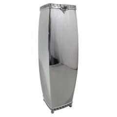Vase classique américain Art Déco en argent sterling par Meriden Britannia