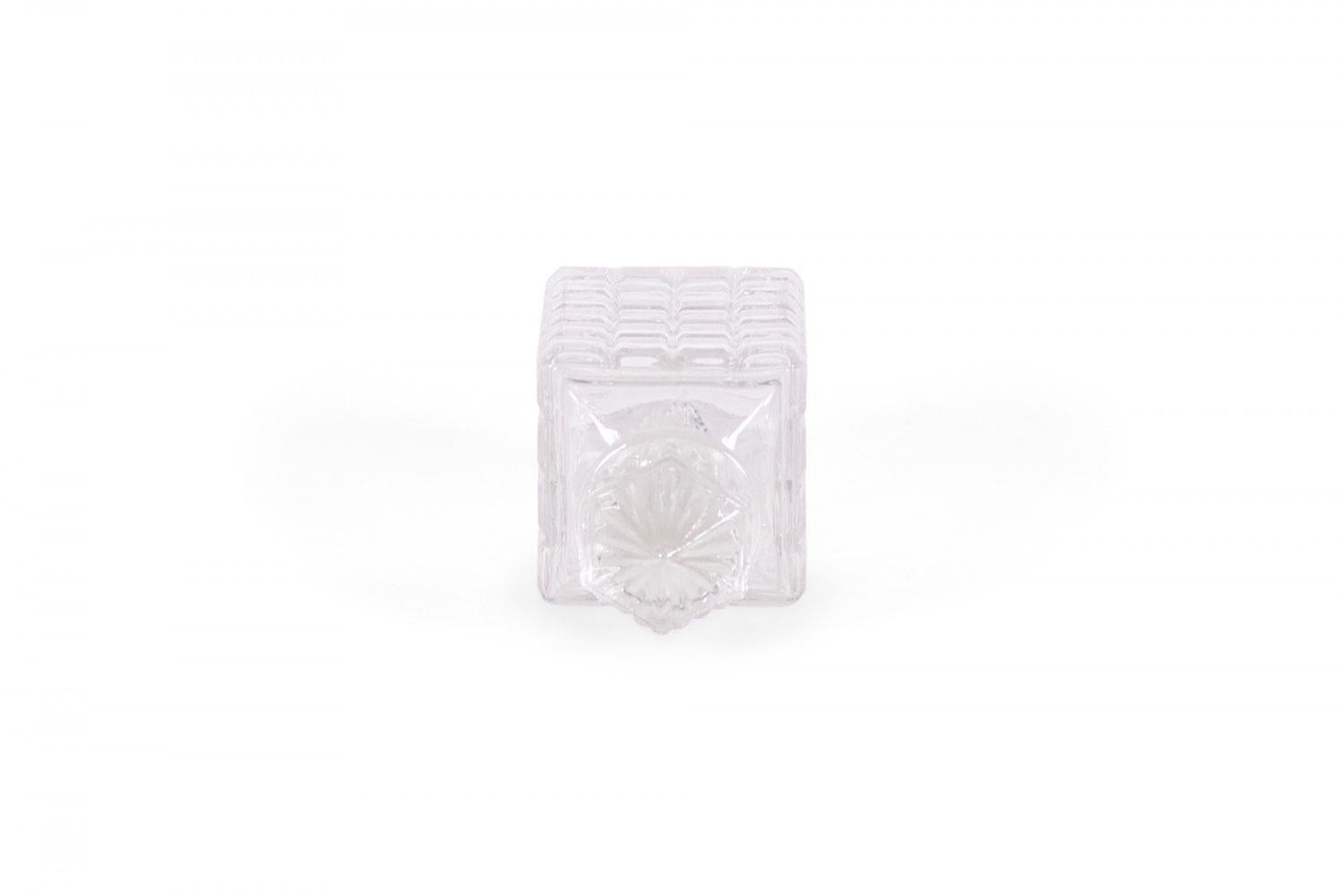 Cristallo Bottiglia di profumo in cristallo Art Deco americana in vendita