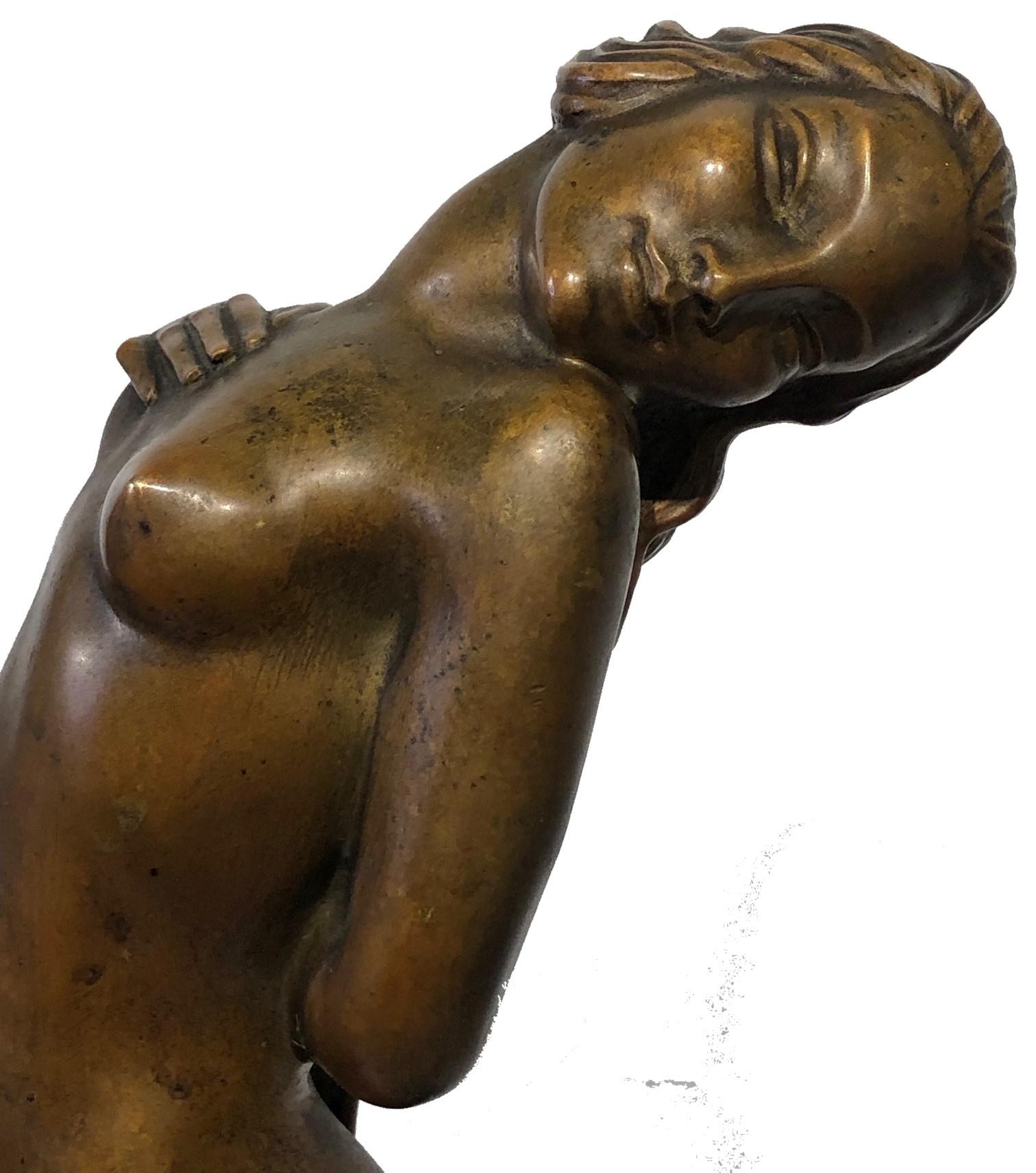 ABOUT
This wonderful sculpture in patinated bronze on an original black granite base depicting a nude young woman emerging from the water was created by Joseph C. Motto (American, 1891-1965) around 1920 and is a reference example of figurative