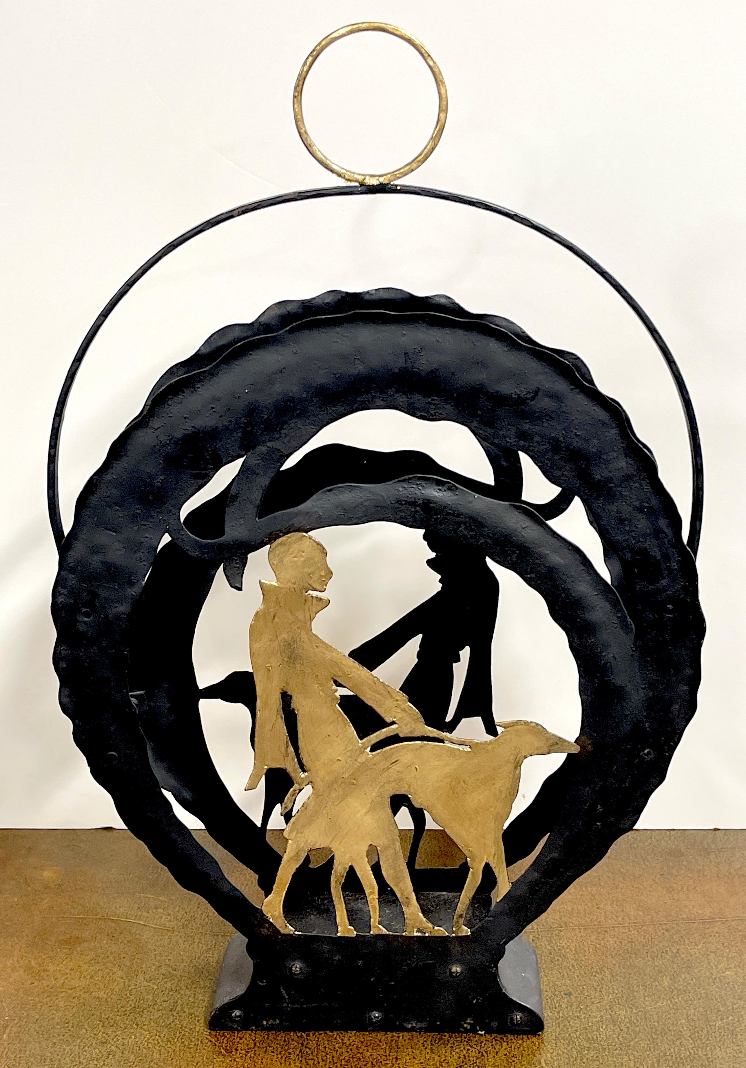 Amerikanisches Art déco-Zeitschriftenständer aus vergoldetem Eisen mit Spazierhund-Vignette im Angebot 1