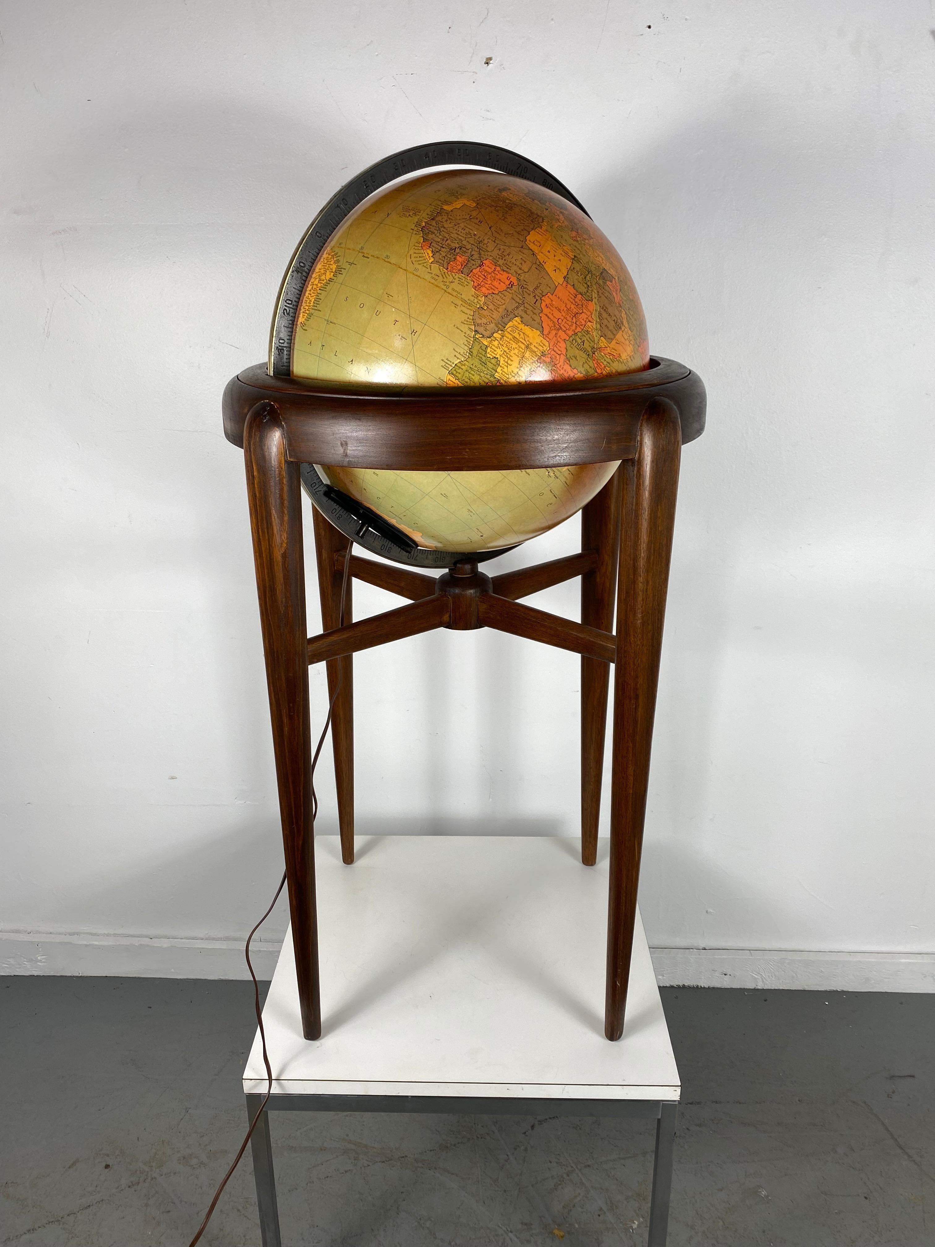 American Art Deco Globe of the World with an Internal Light, Glass and Walnut 5