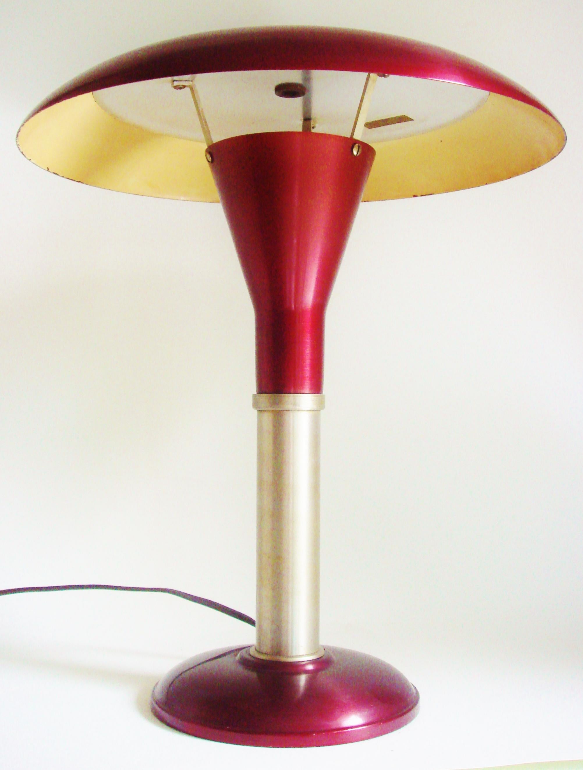 American Art Deco/Machine Age Two-Tone Anodized Aluminum Mooncrest Sight Light For Sale 4