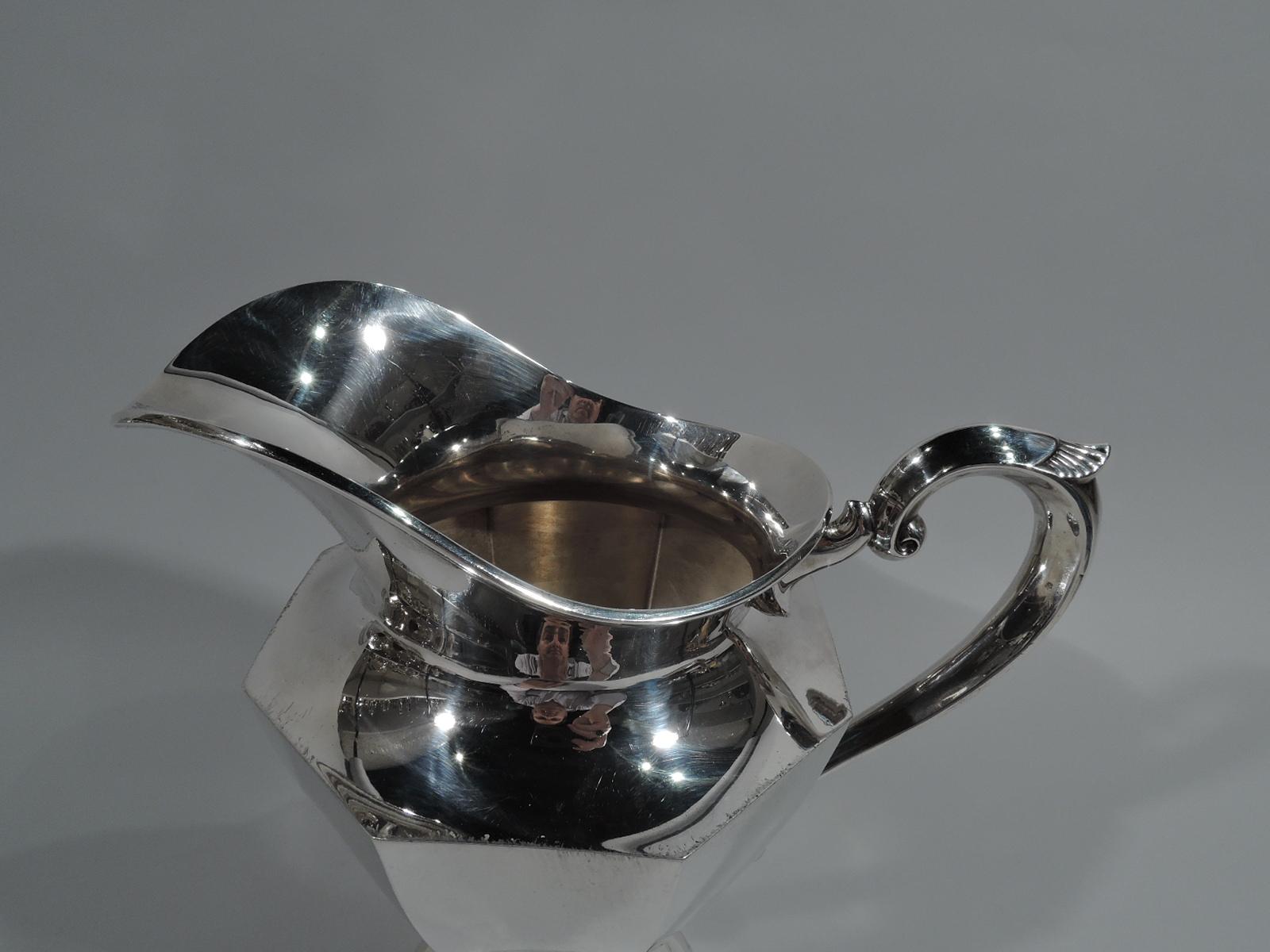 American Art Deco Modern Sterling Silver Water Pitcher In Excellent Condition In New York, NY