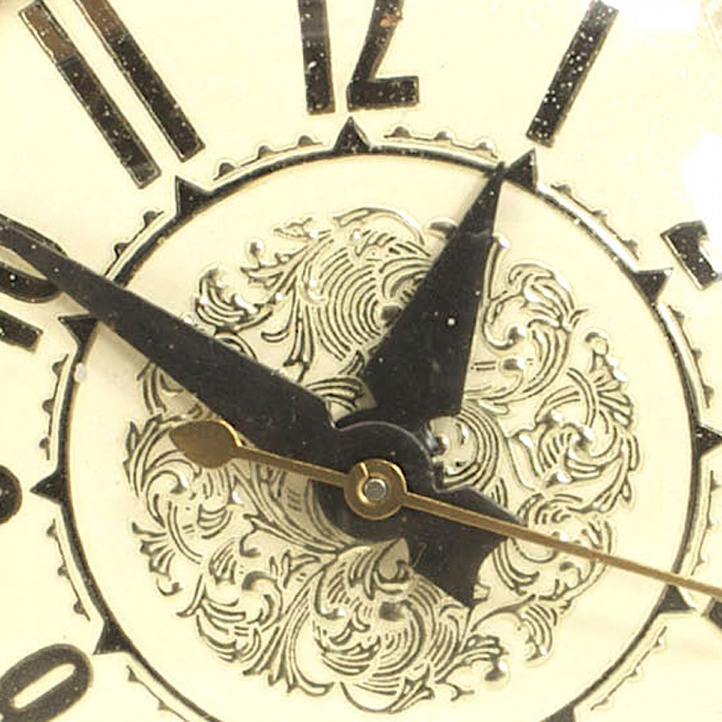 Hand-Crafted American Art Deco Onyx Table Clock For Sale