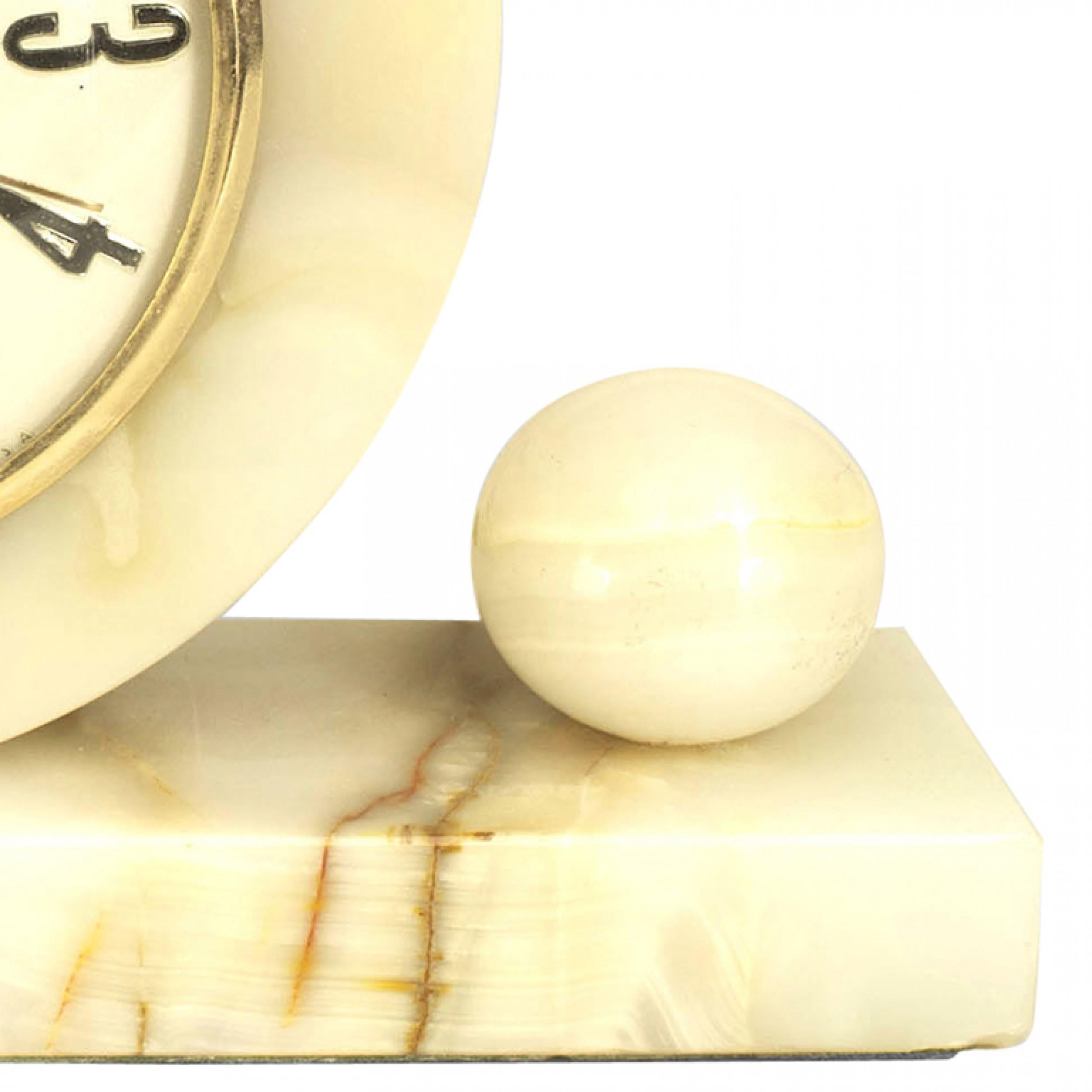 American Art Deco Onyx Table Clock In Good Condition For Sale In Queens, NY