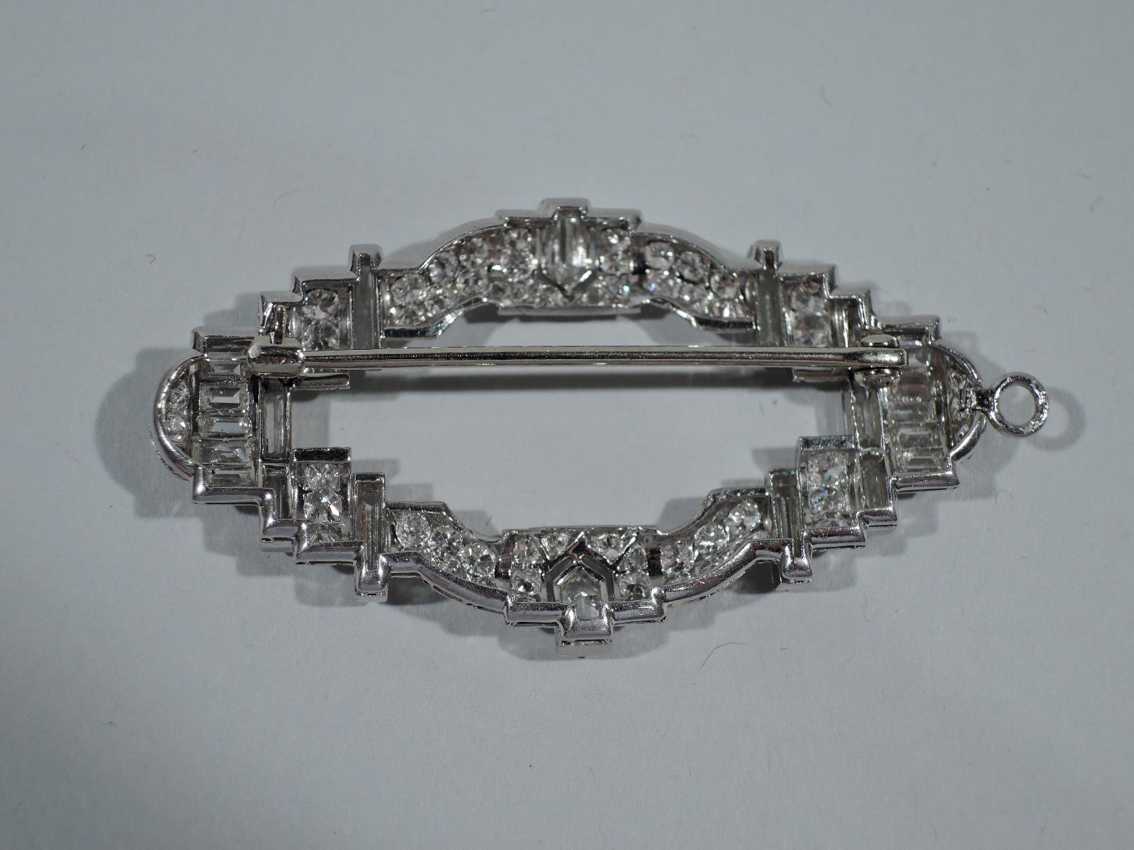 American Art Deco Platinum and Diamond Brooch In Excellent Condition In New York, NY