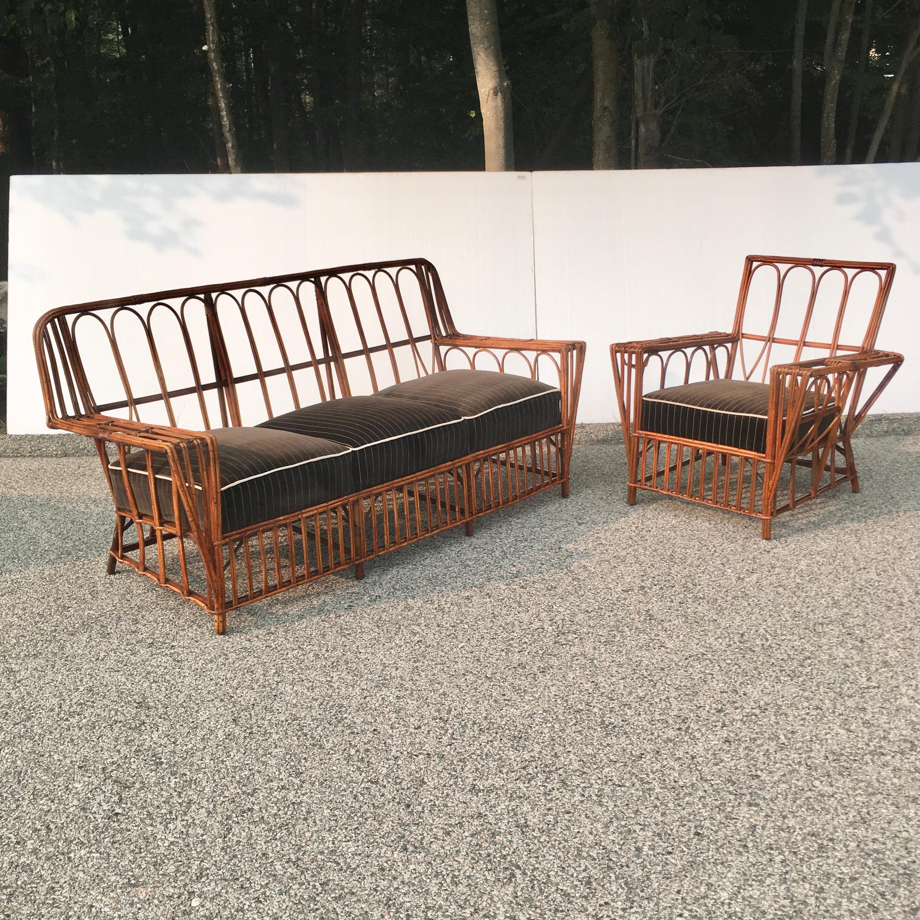 Amerikanisches Rattan-Sofa und Sessel im Art déco-Stil im Zustand „Gut“ im Angebot in Hanover, MA