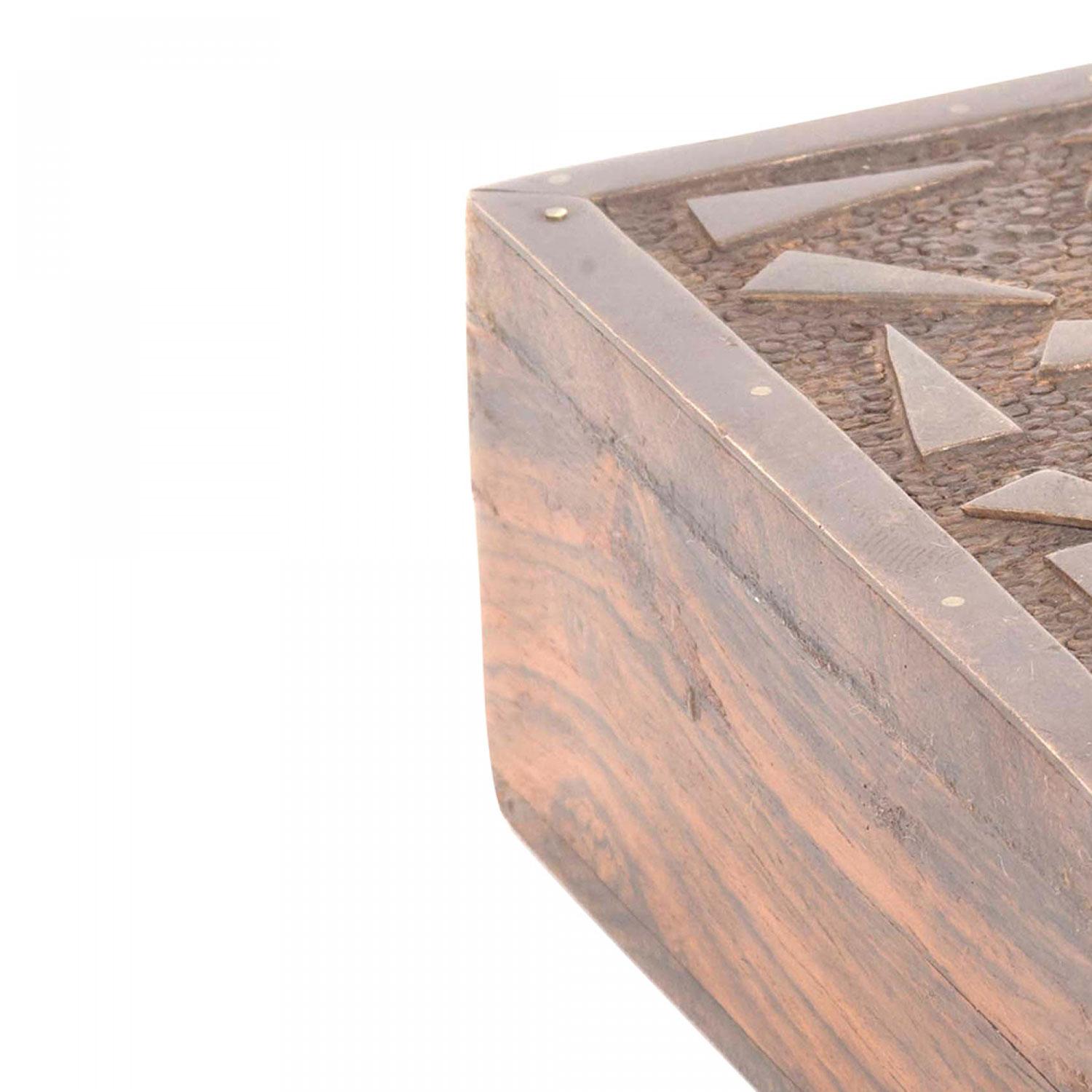 Amerikanische Art Déco-Box aus Palisanderholz und Messing im Zustand „Gut“ im Angebot in Queens, NY