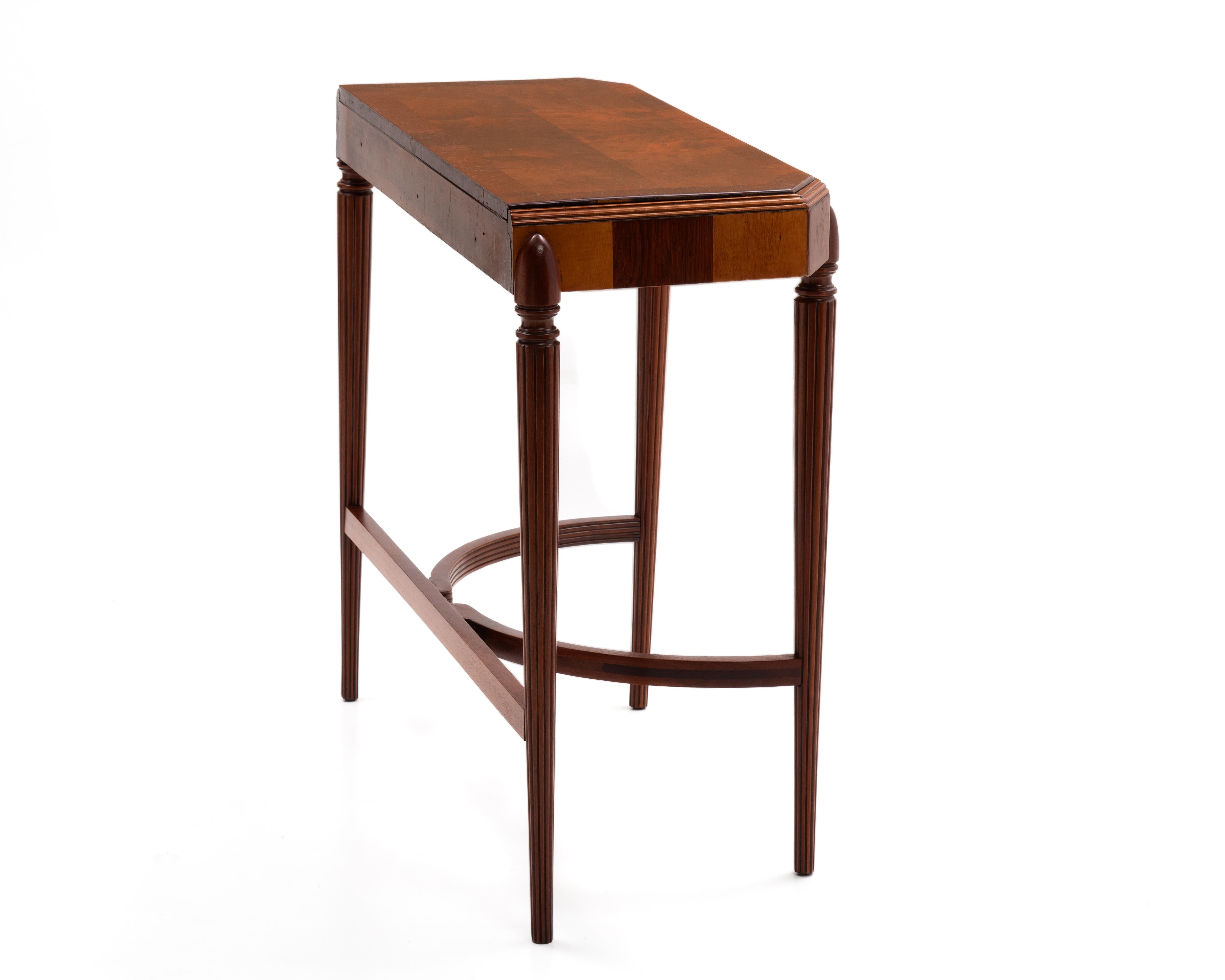 American Art Deco Rosewood Walnut Maple Hall Console Table Fluted Legs For Sale 2