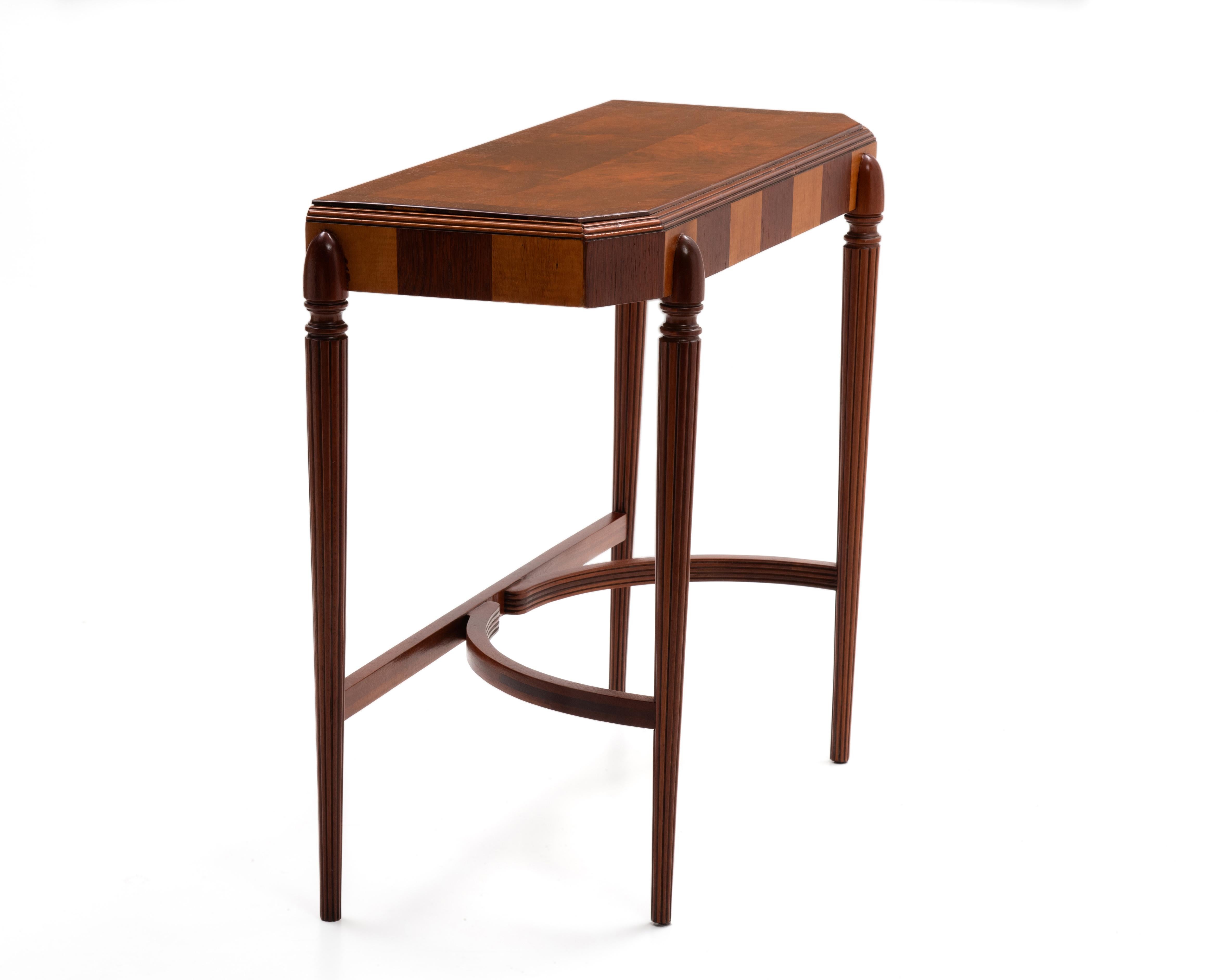 American Art Deco Rosewood Walnut Maple Hall Console Table Fluted Legs For Sale 3