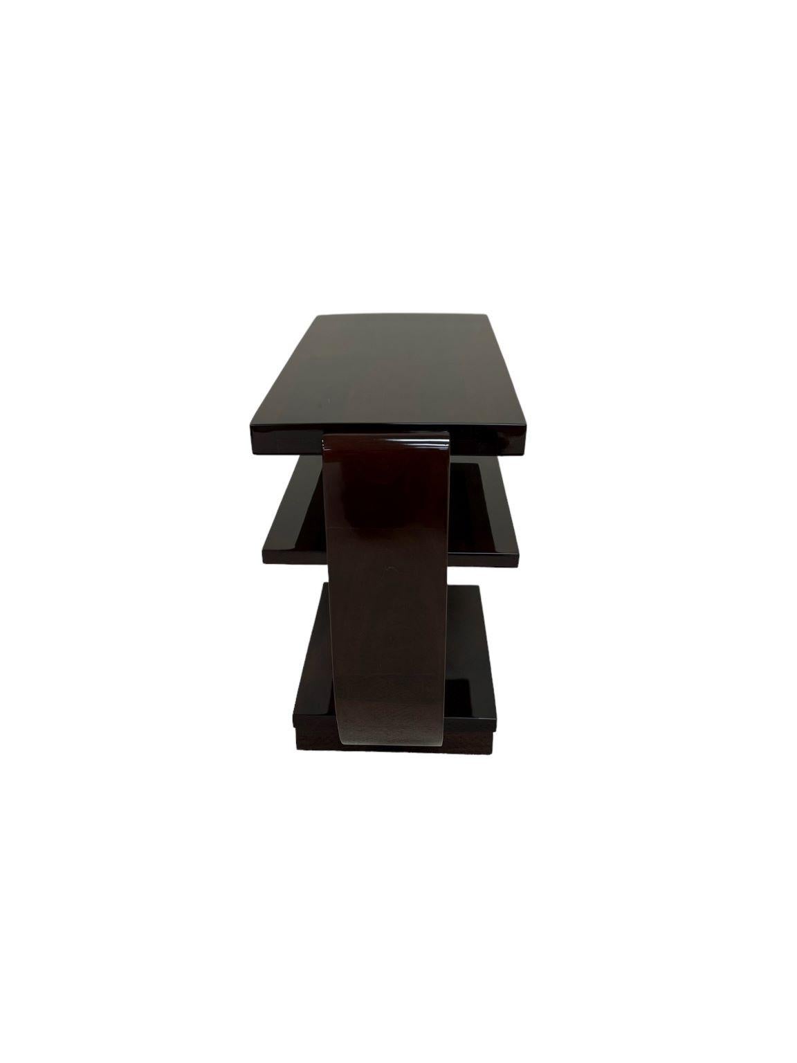 Mid-20th Century American Art Deco Side Table by Modernage Furniture Company Circa 1930's For Sale