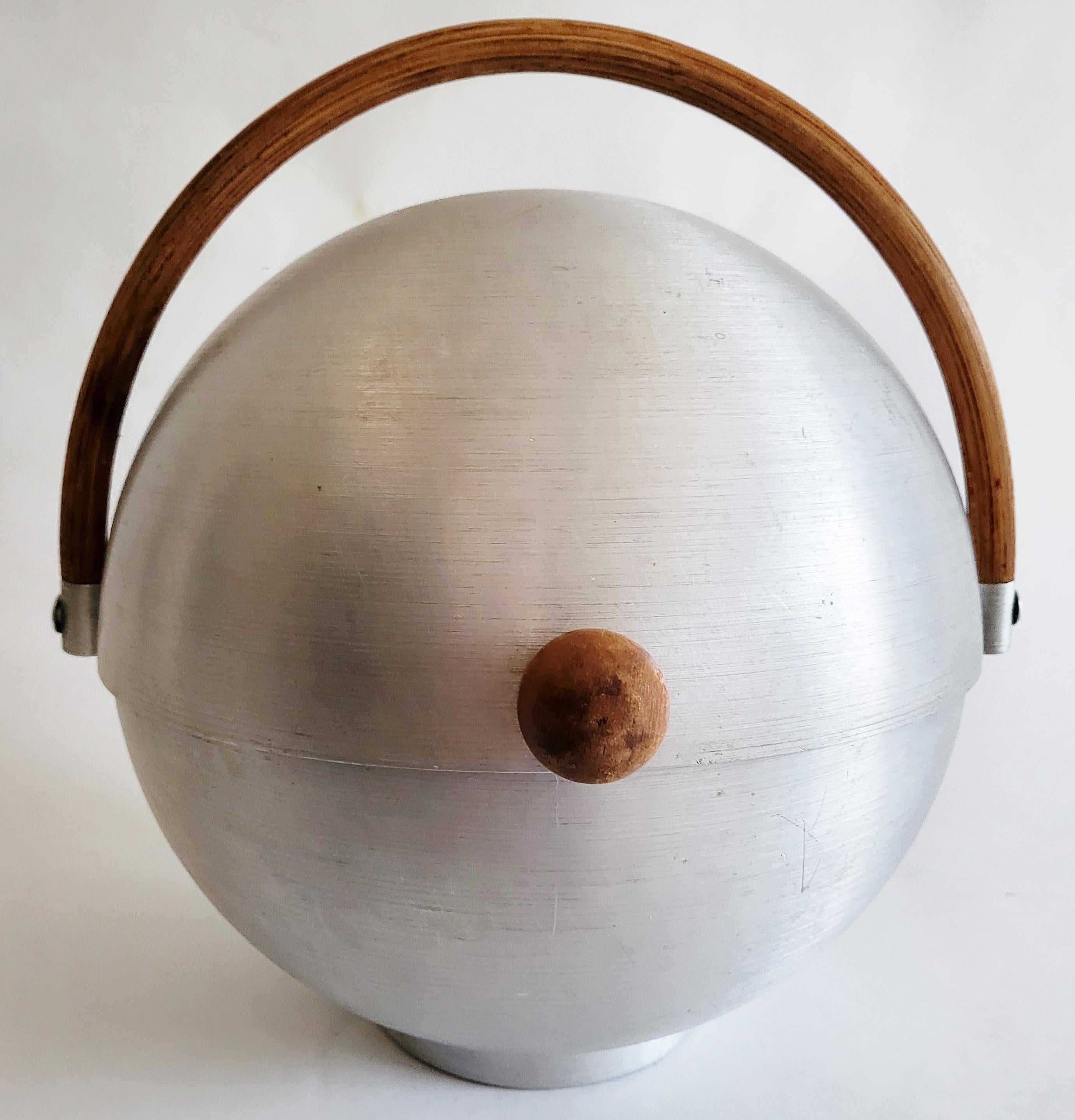 American Art Deco Spun Aluminum & Reed Spherical Muffin Warmer by Russel Wright. For Sale 2