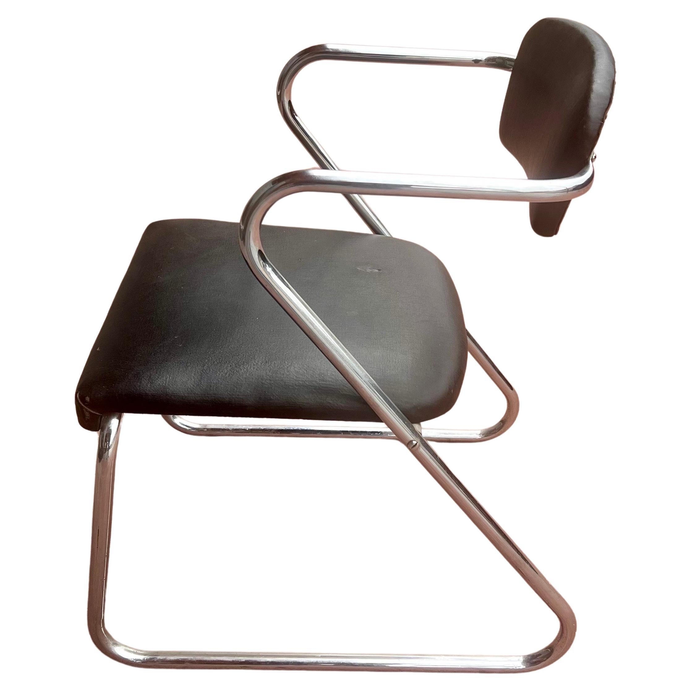 American Art Deco Tubular chrome Chair Designed by Gilbert Rohde For Sale