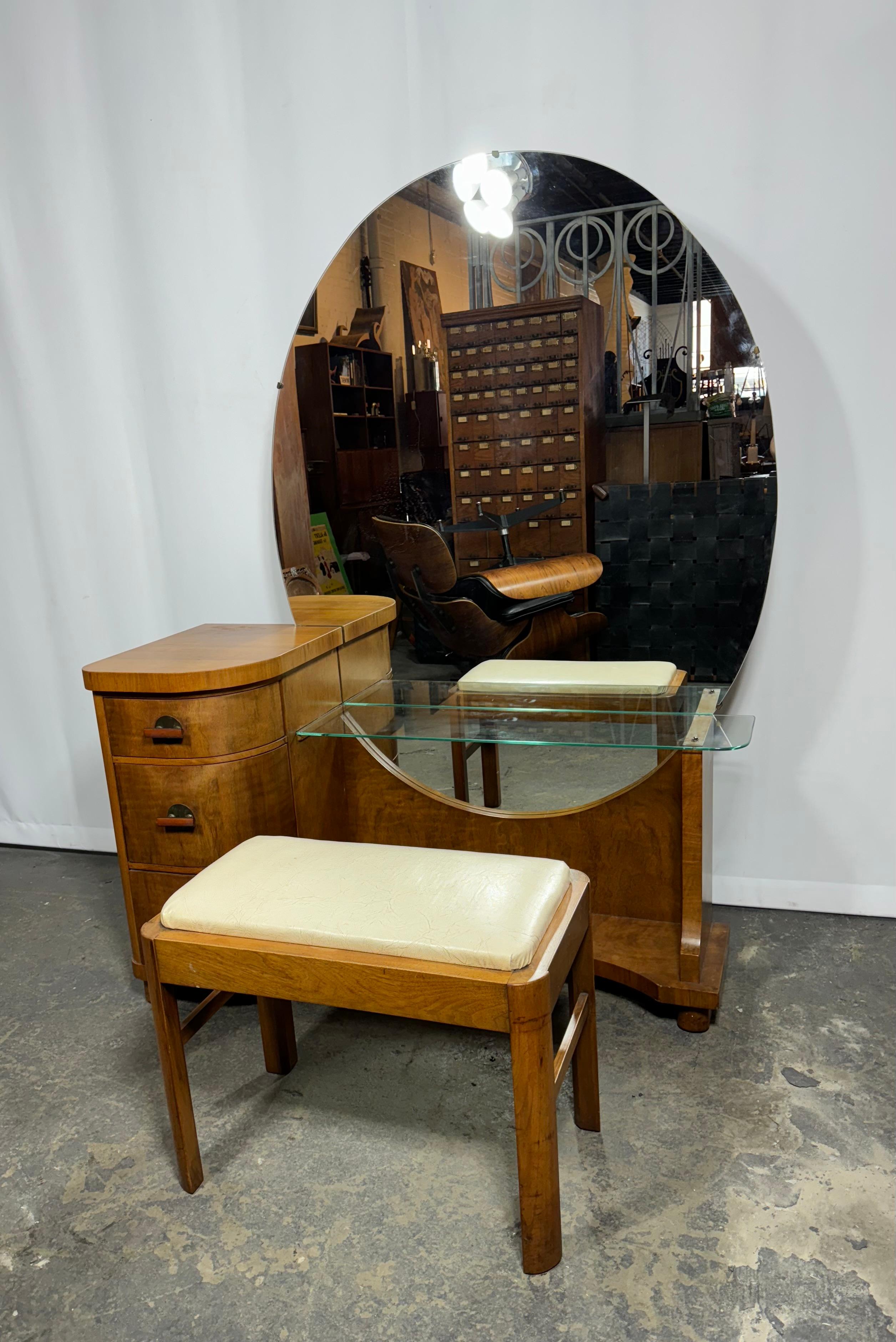 Amerikanischer Art-Déco-Schmink-/Schminktisch und Bank im Art déco-Stil von Henry STEUL & Söhne 4
