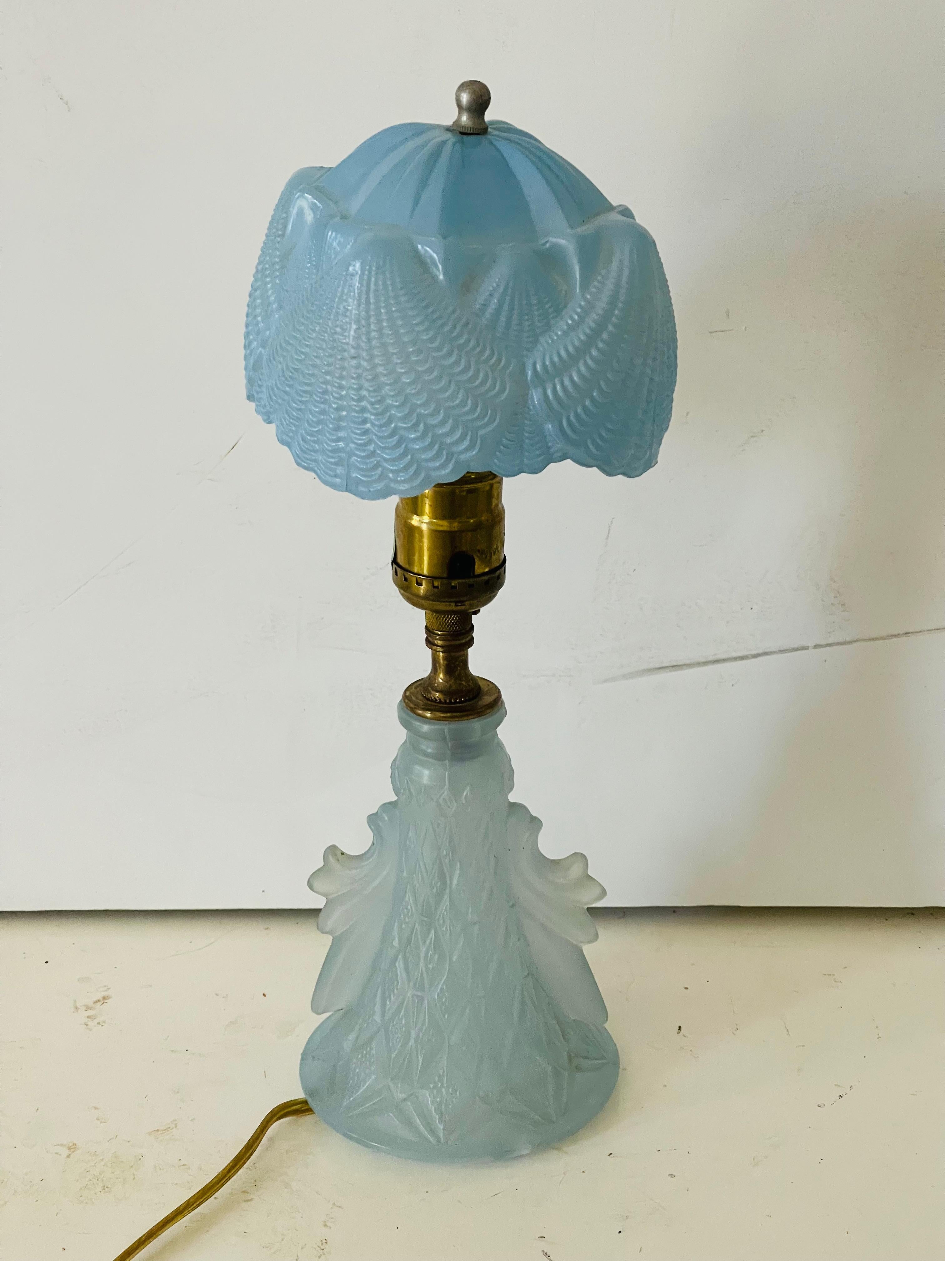 Art déco Lampe Art Déco américaine en verre vaseline en vente