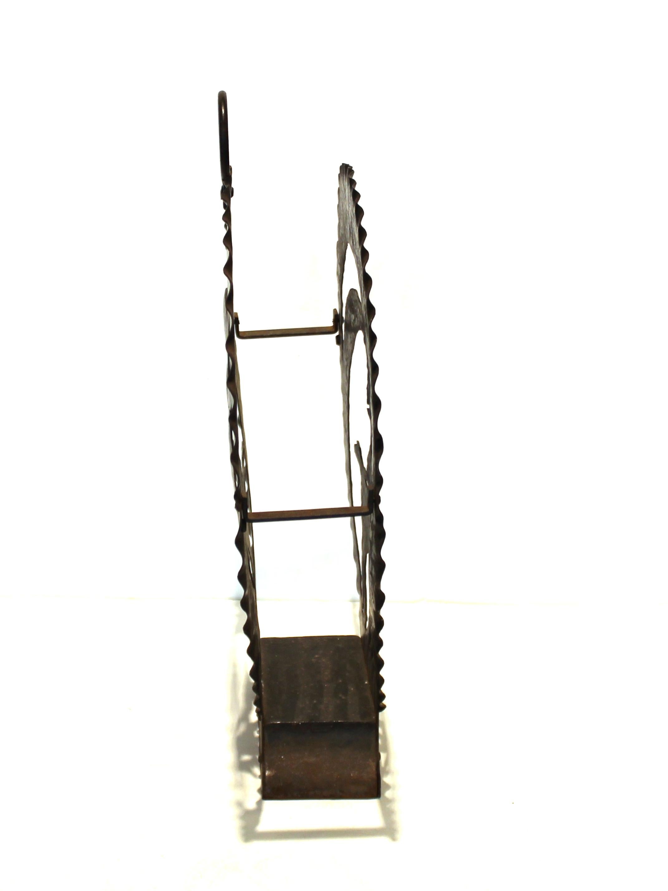 American Art Deco Wrought Iron and Cut Iron Magazine Rack In Good Condition For Sale In New York, NY