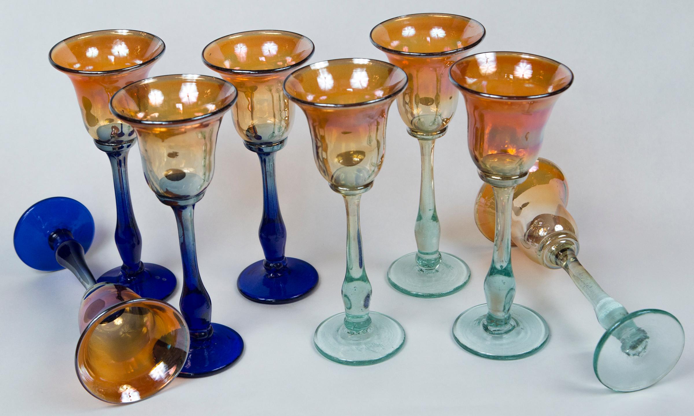 American Art Glass Set of 8 Stemmed  Wine Glasses 3