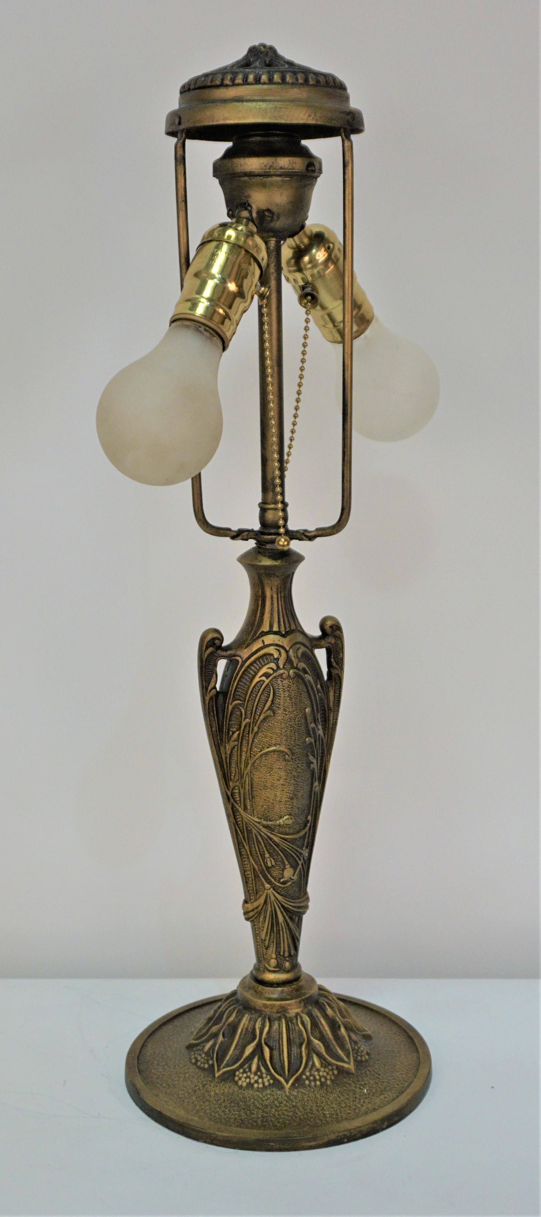 American Art Nouveau American Slag Glass Table Lamp, Early 20th Century 2