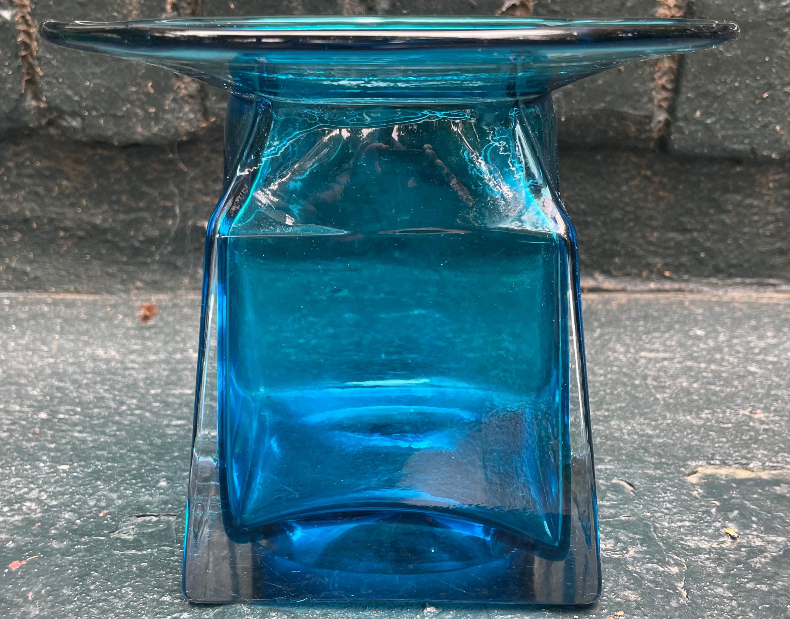 19th Century American Art Nouveau Aquamarine Blue Glass Vase. For Sale